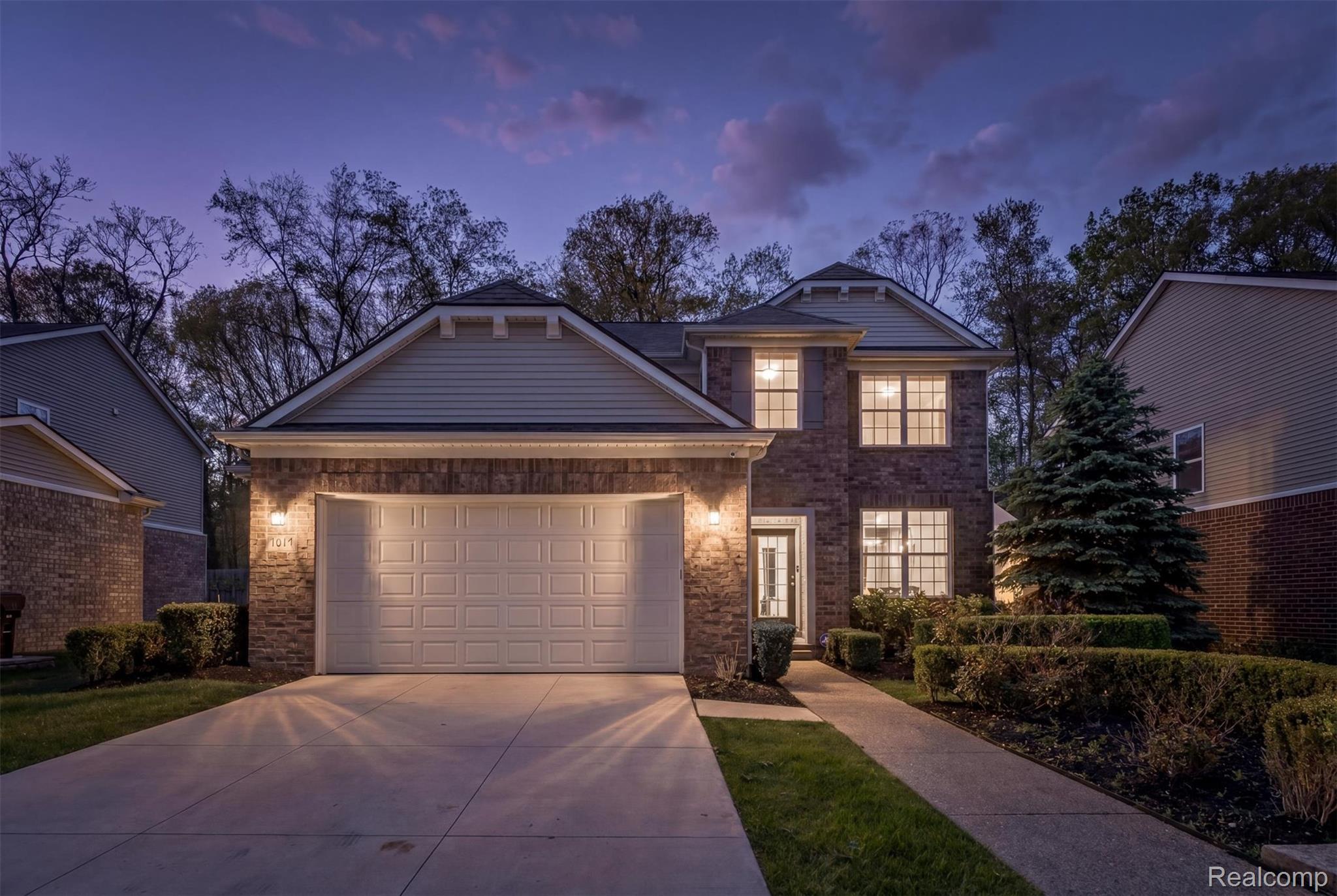 7810 N Central Park