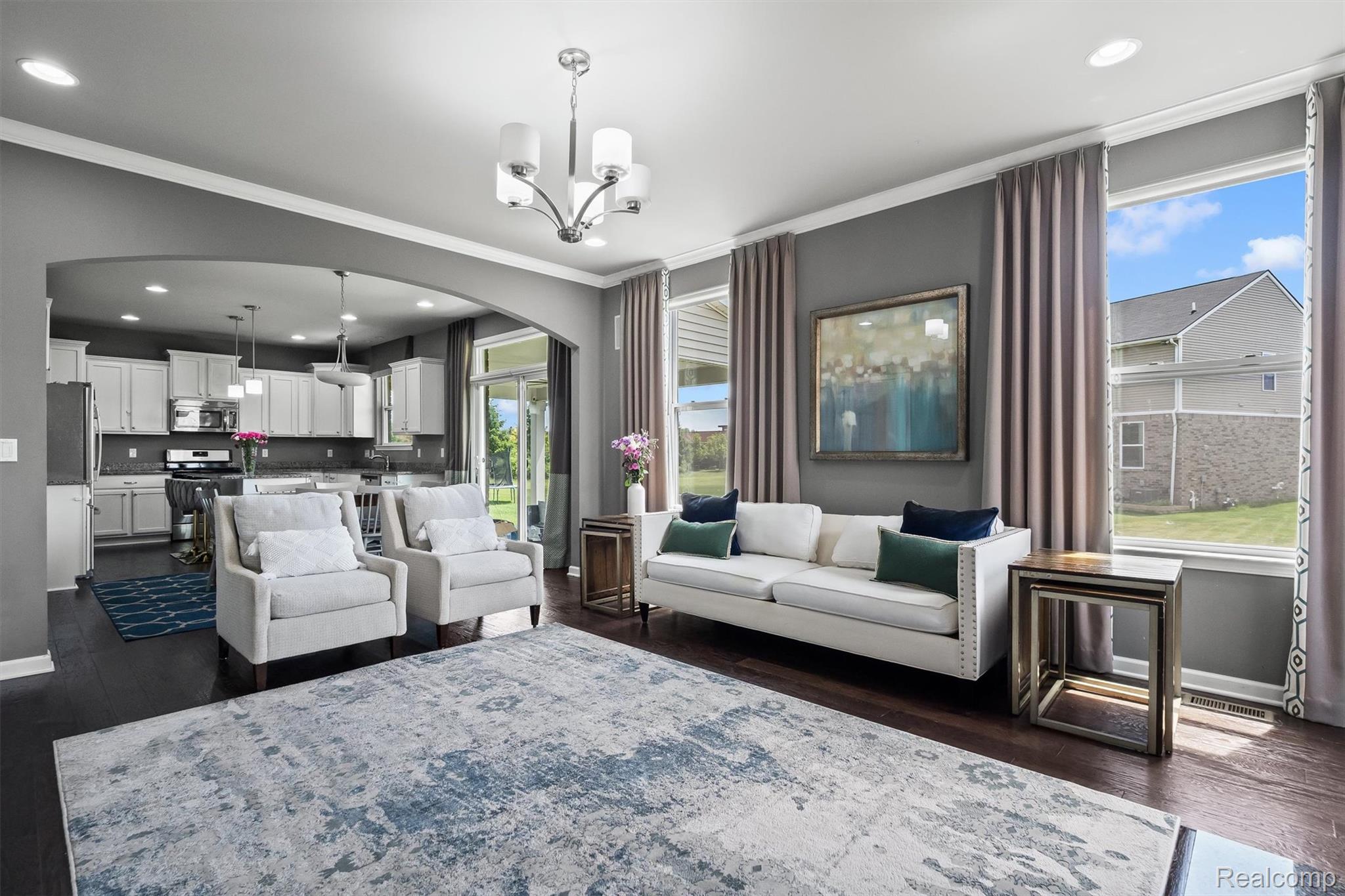 7810 N Central Park