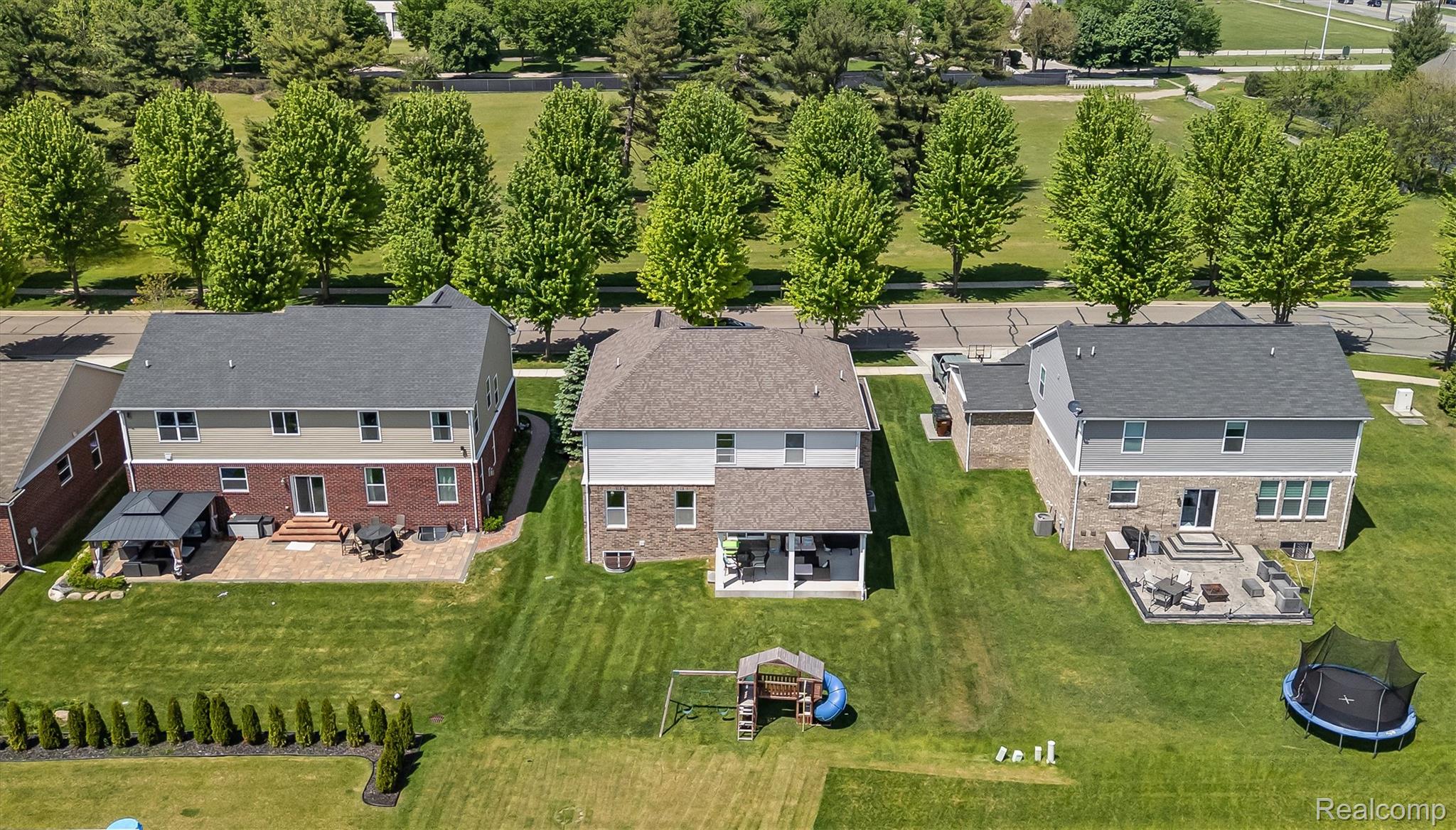 7810 N Central Park