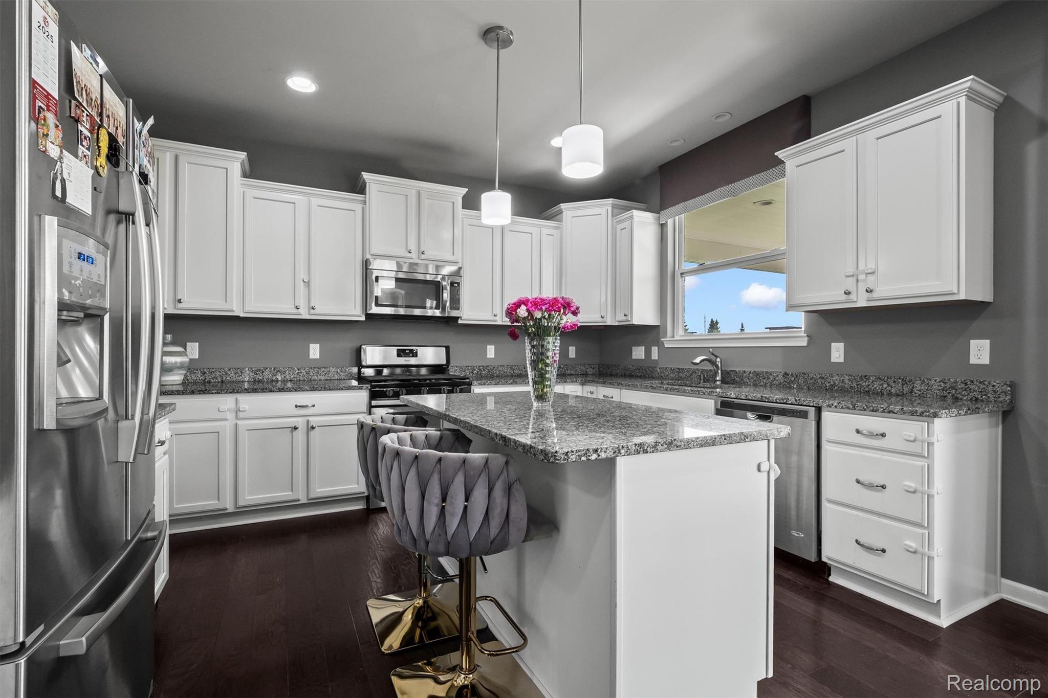 7810 N Central Park