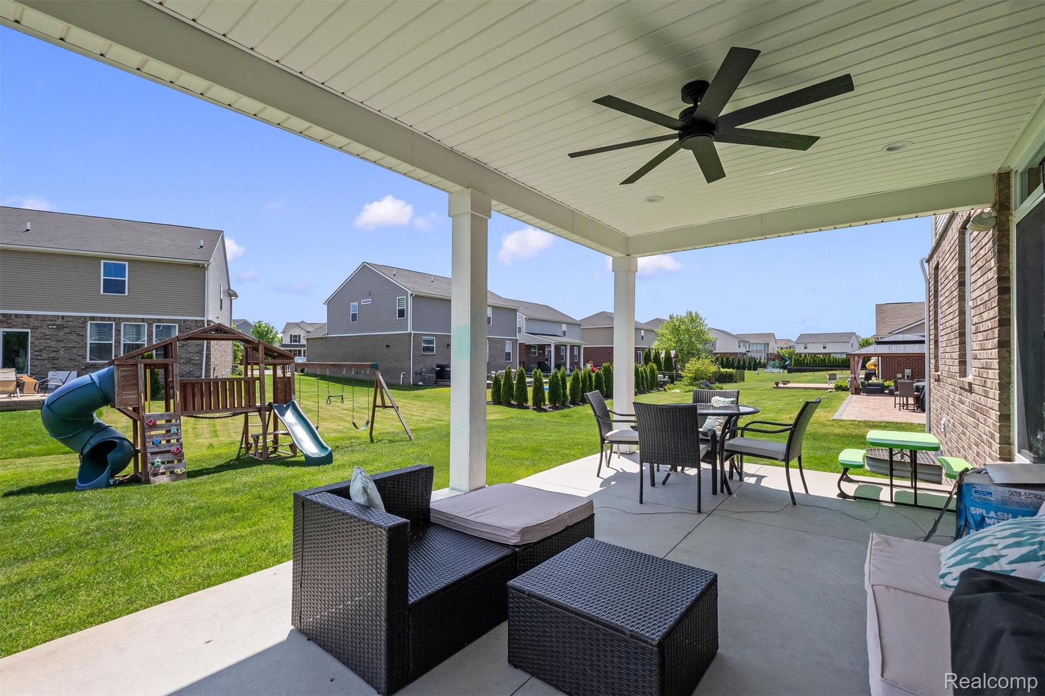 7810 N Central Park