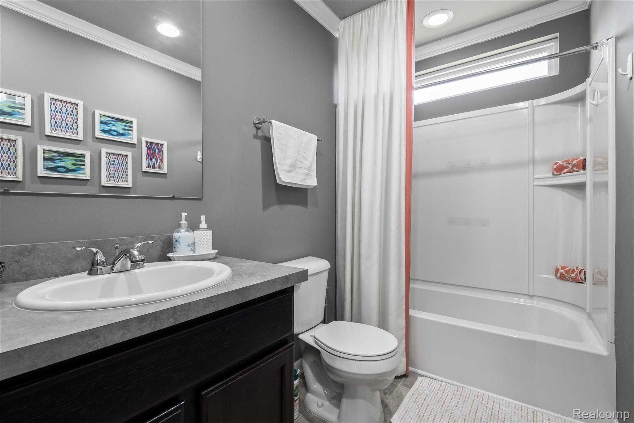 7810 N Central Park