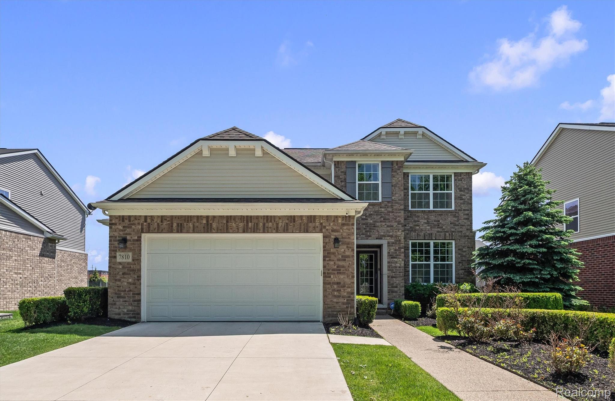 7810 N Central Park