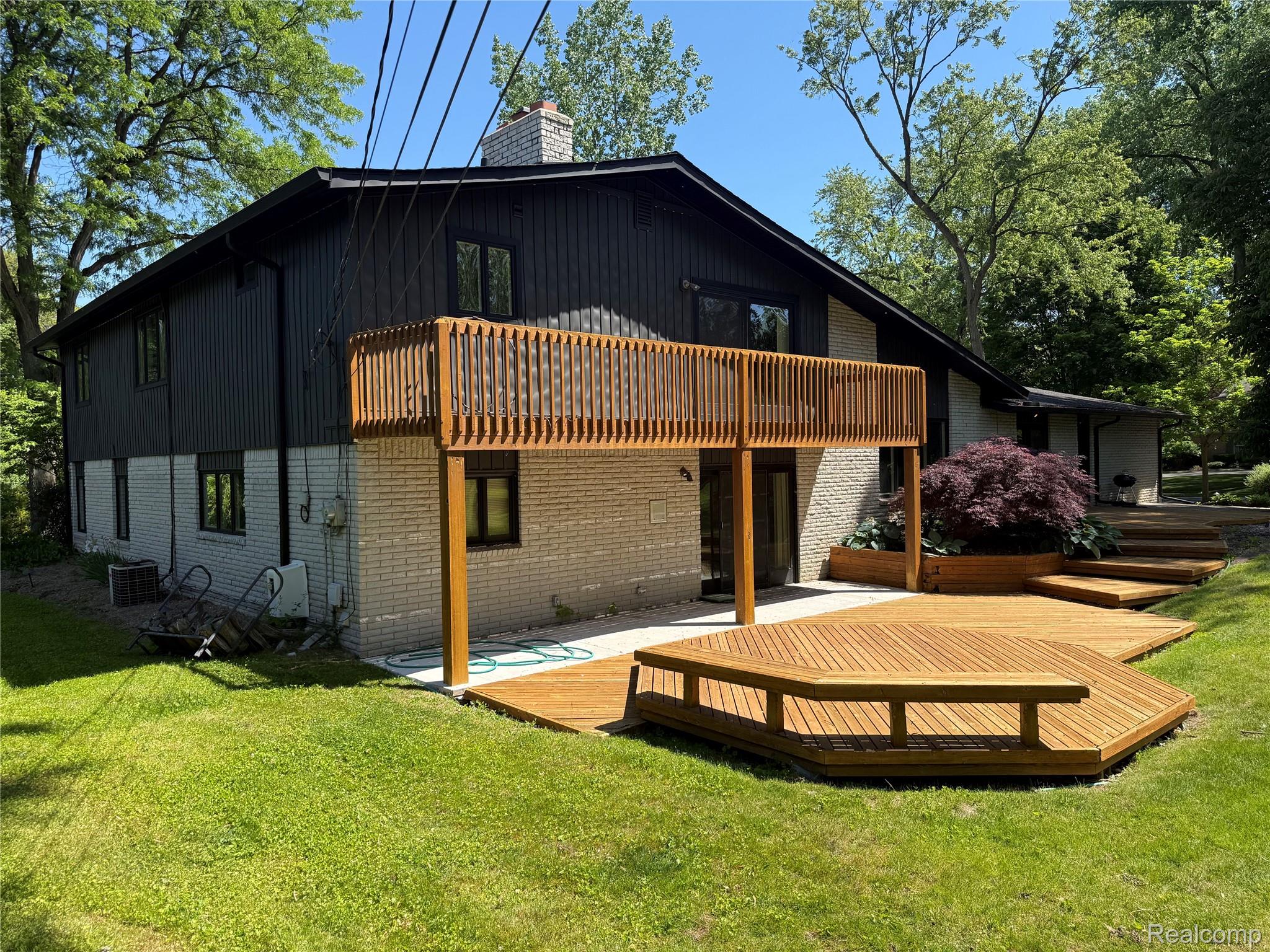 1429 Quarton Road