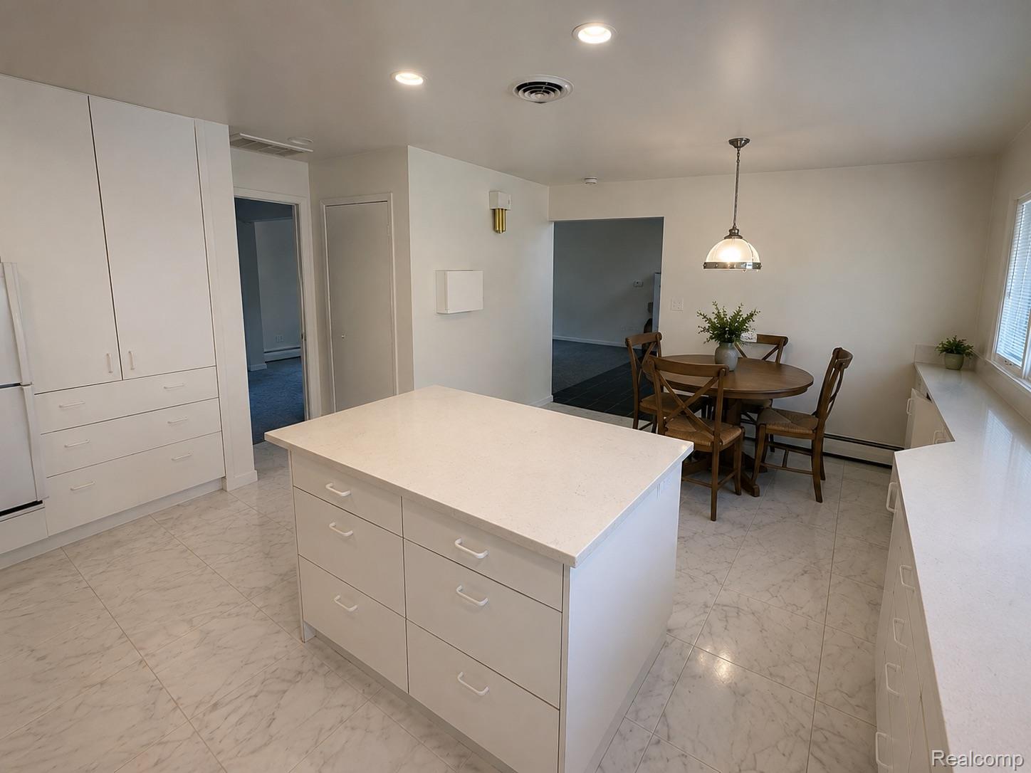 1429 Quarton Road