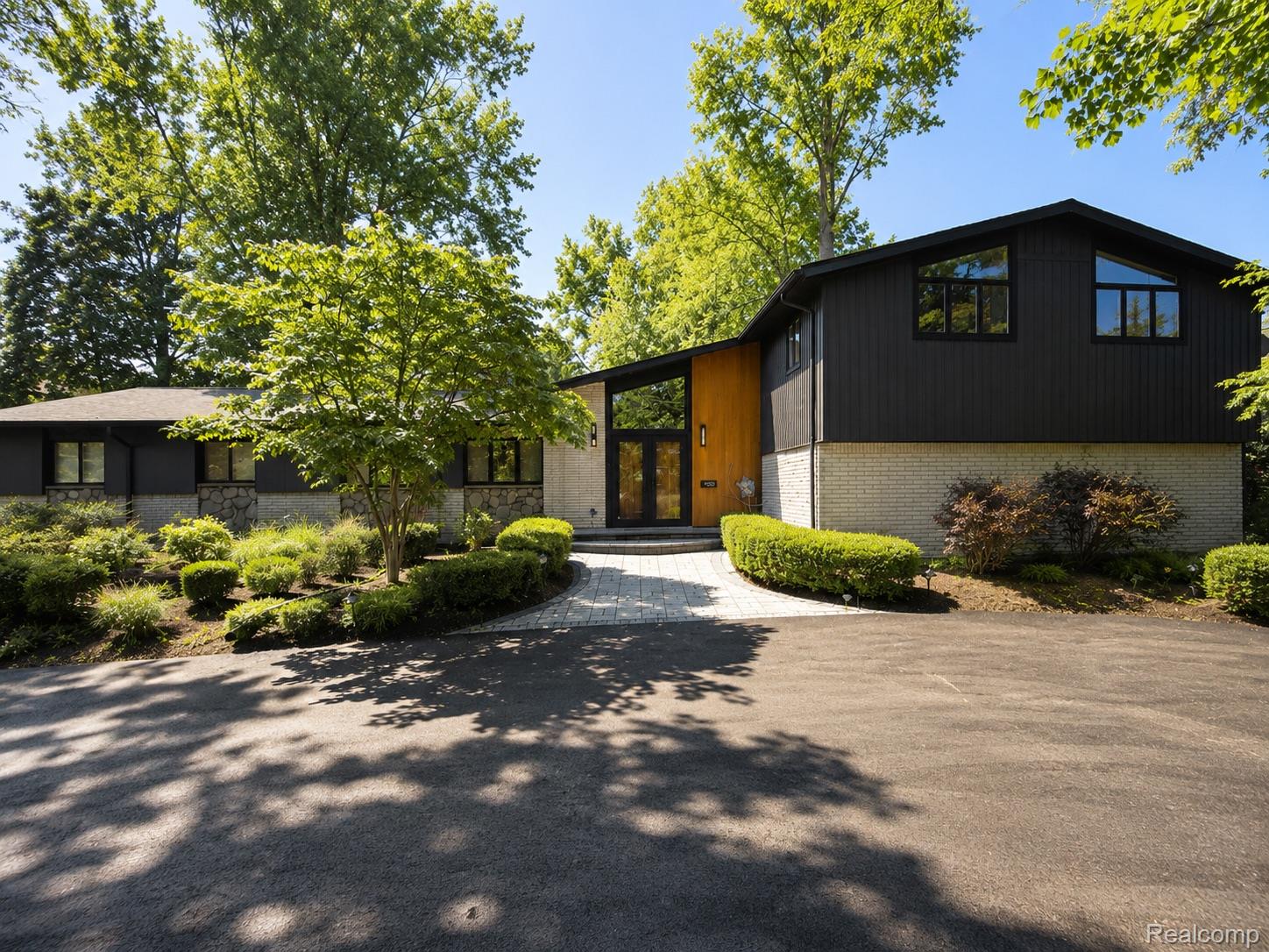 1429 Quarton Road
