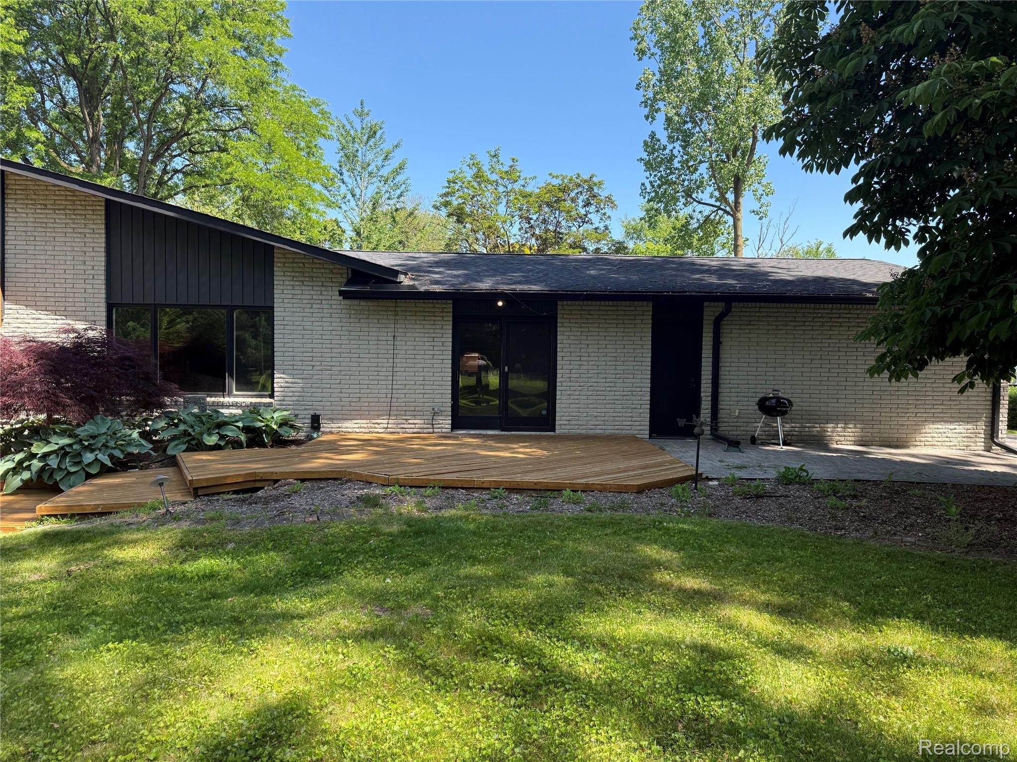 1429 Quarton Road