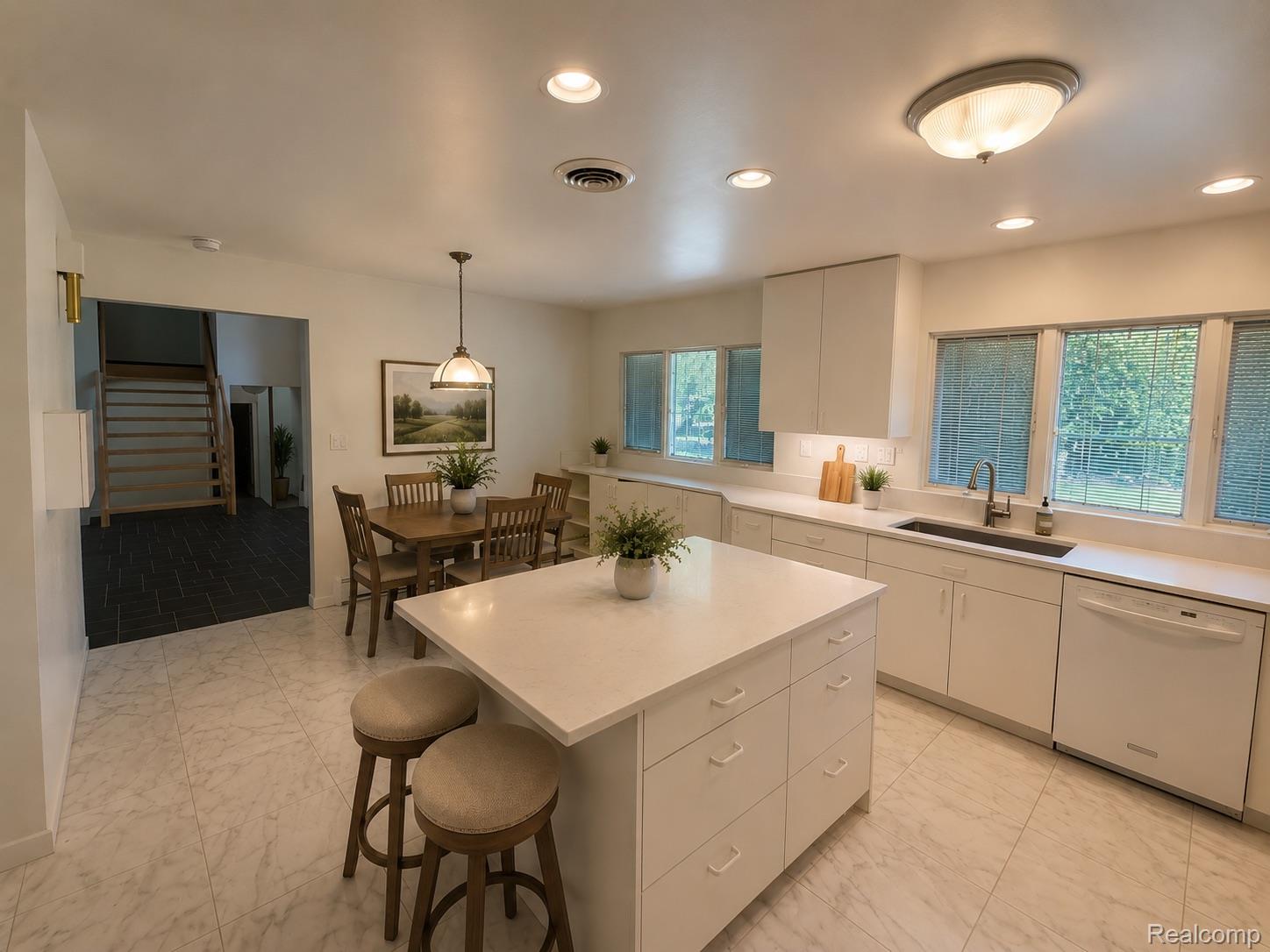 1429 Quarton Road