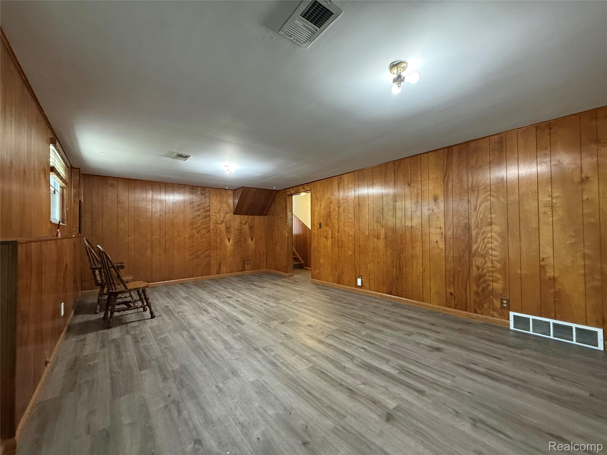 6382 Houghten Drive