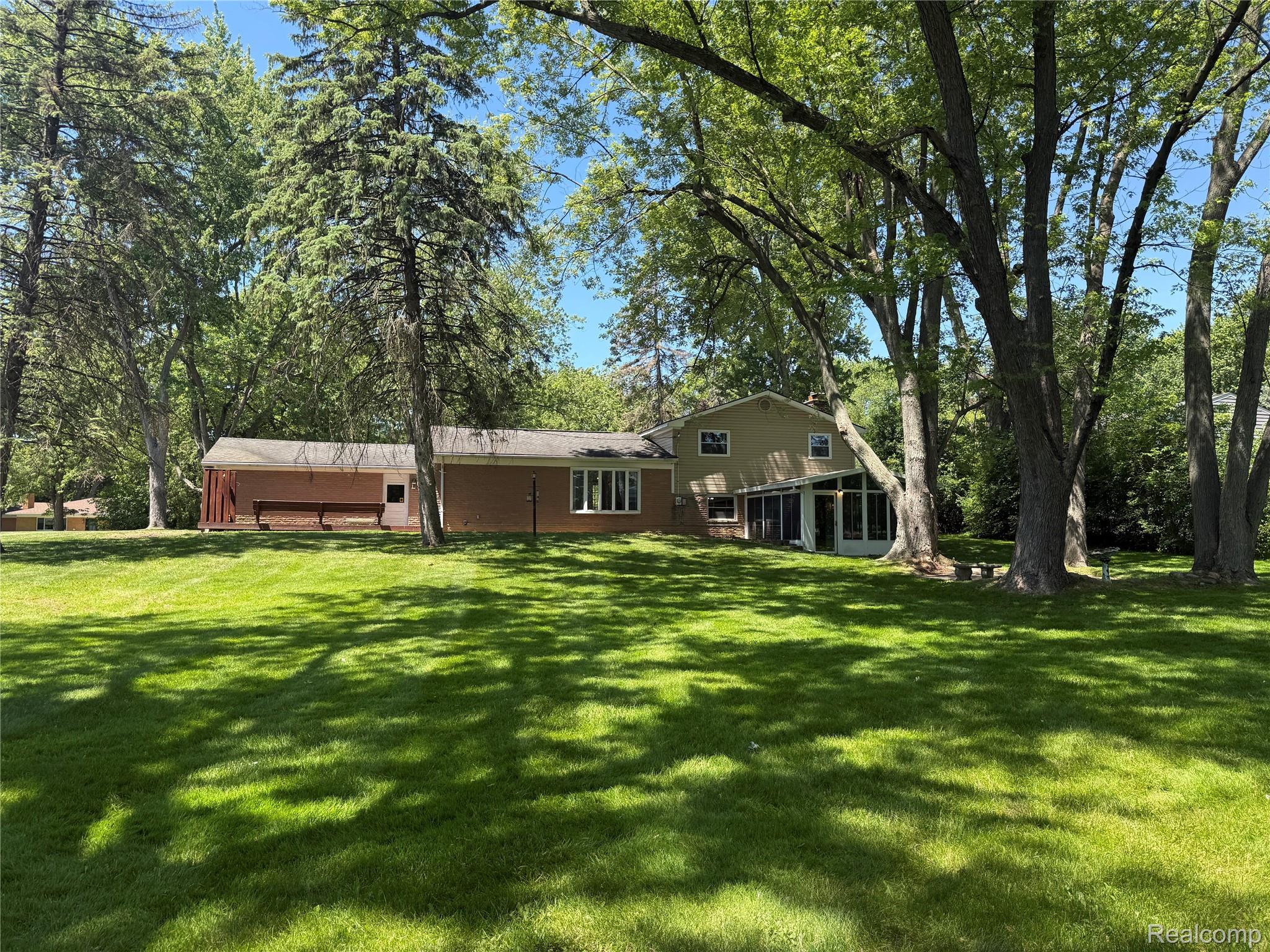 6382 Houghten Drive