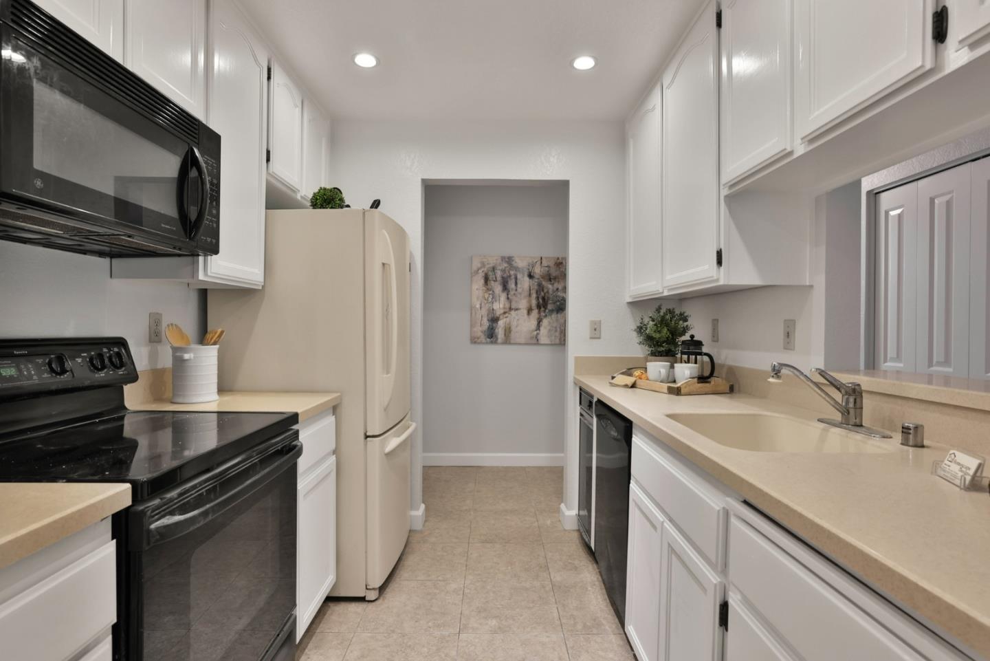 39997 Cedar Boulevard 147