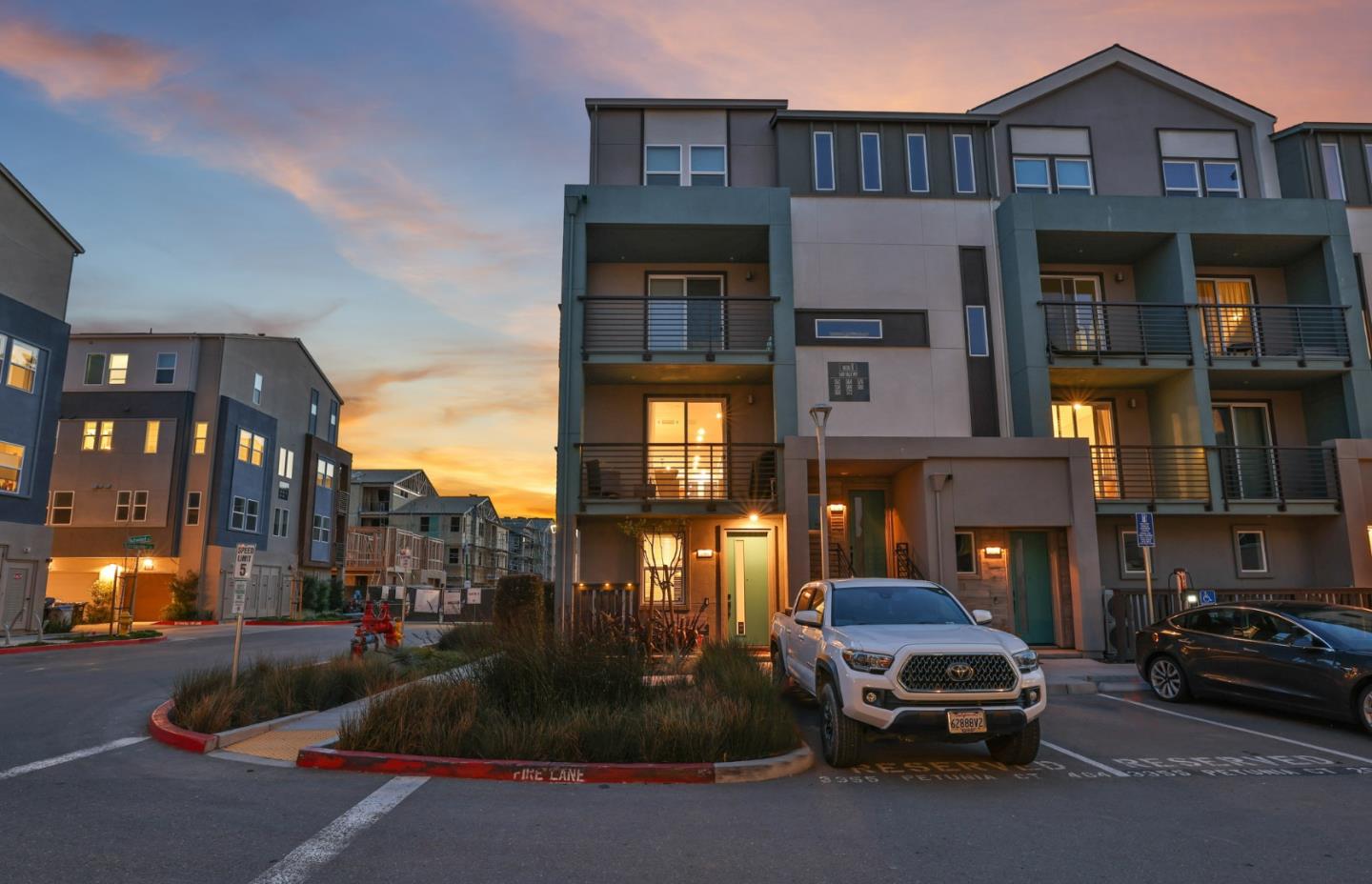 580 Yale Way