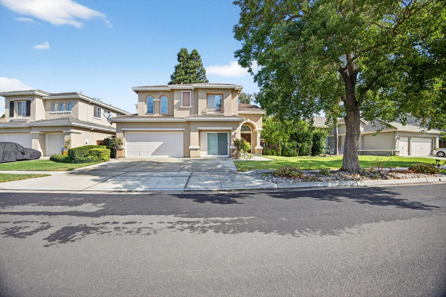 1469 Eagles Nest Lane