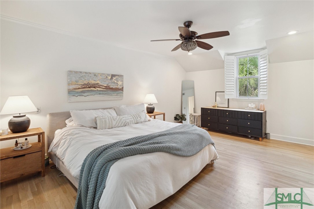 102 E 56th Street
