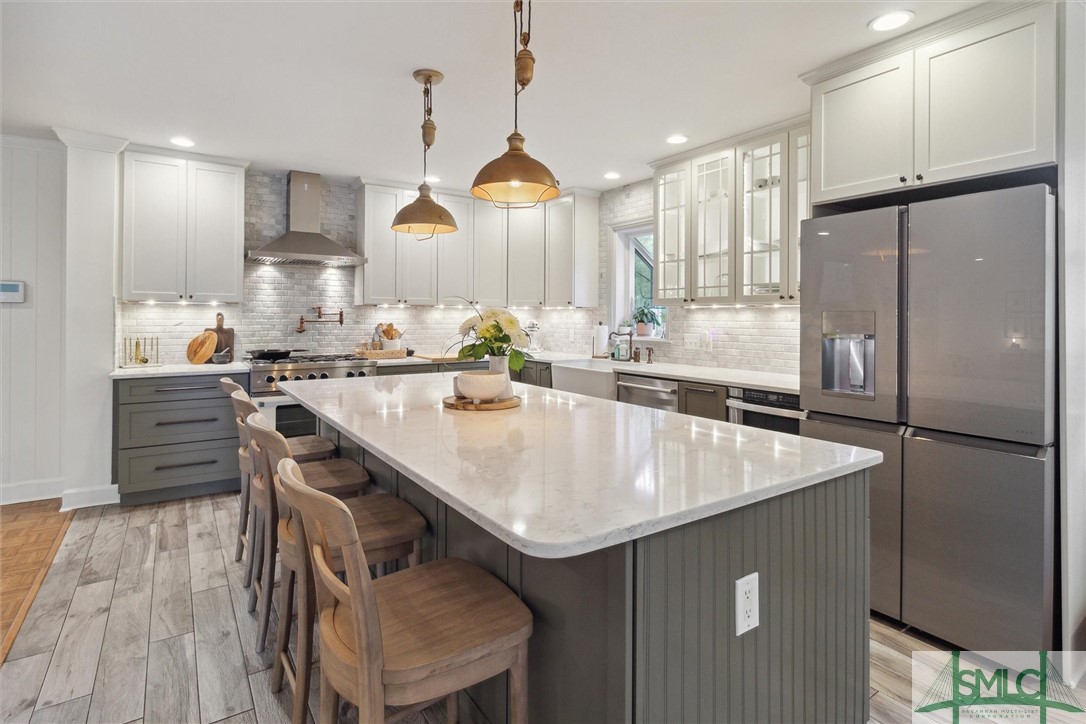 102 E 56th Street