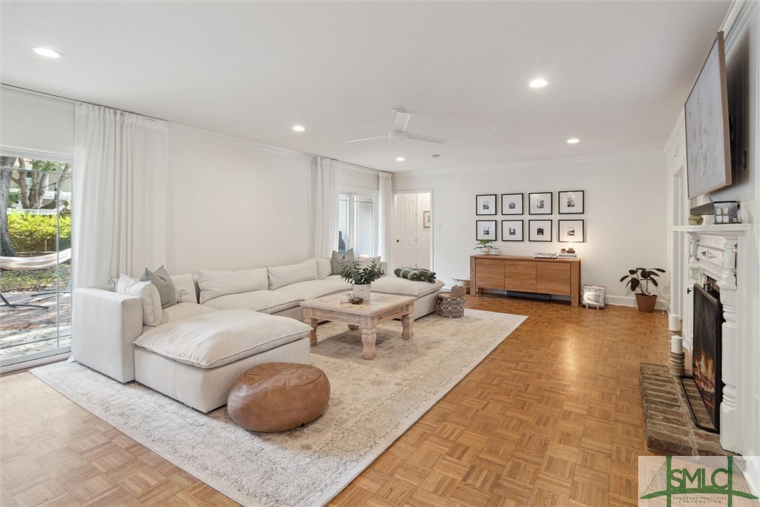 102 E 56th Street
