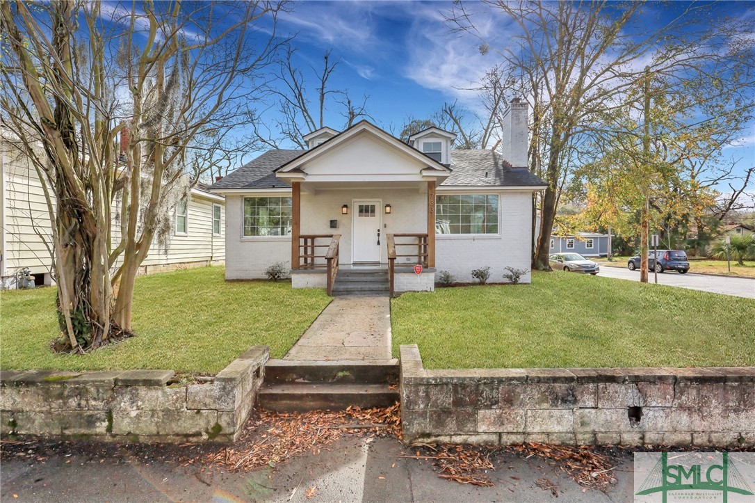 733 W Victory Drive