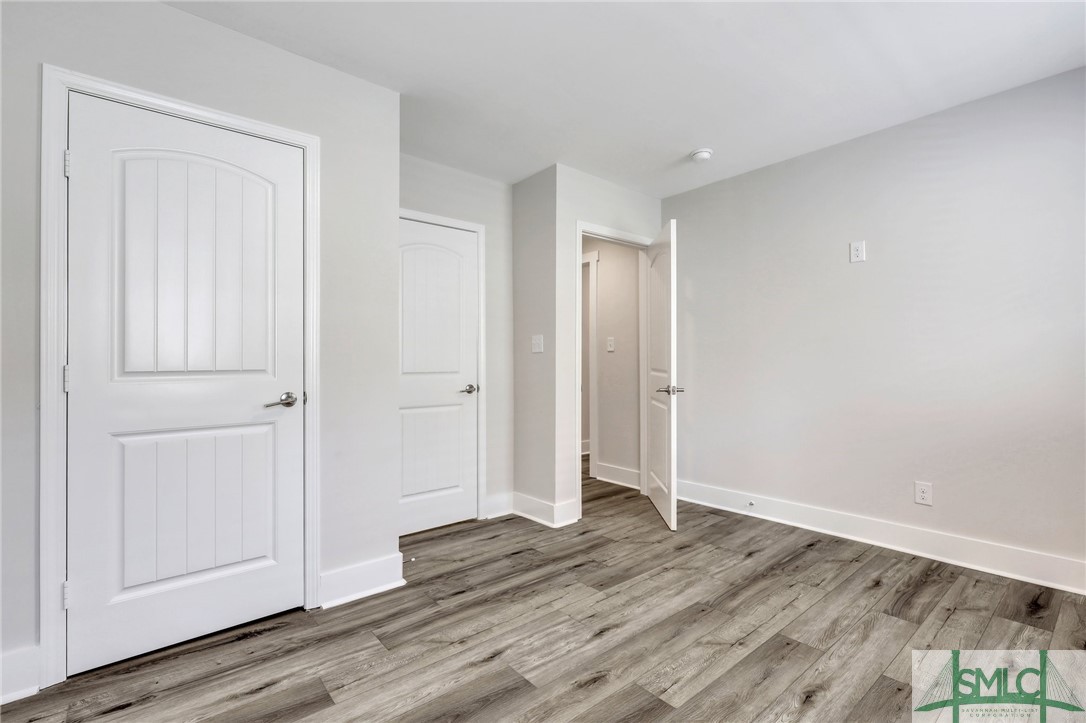 733 W Victory Drive