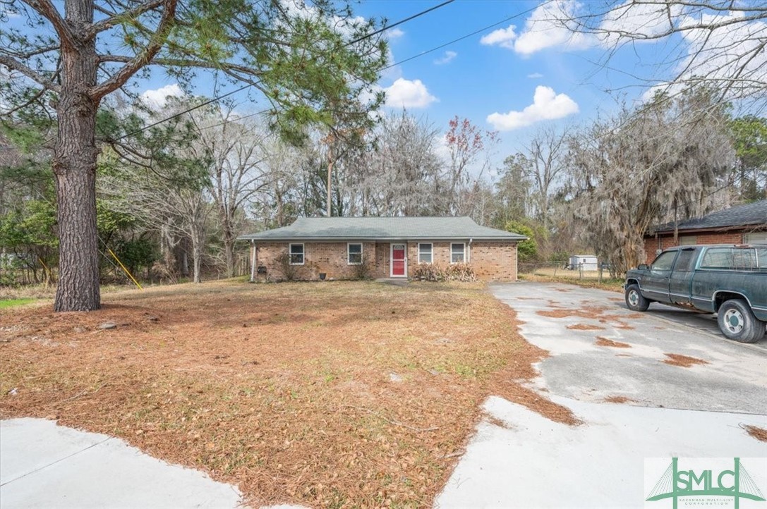 824 kelly Drive