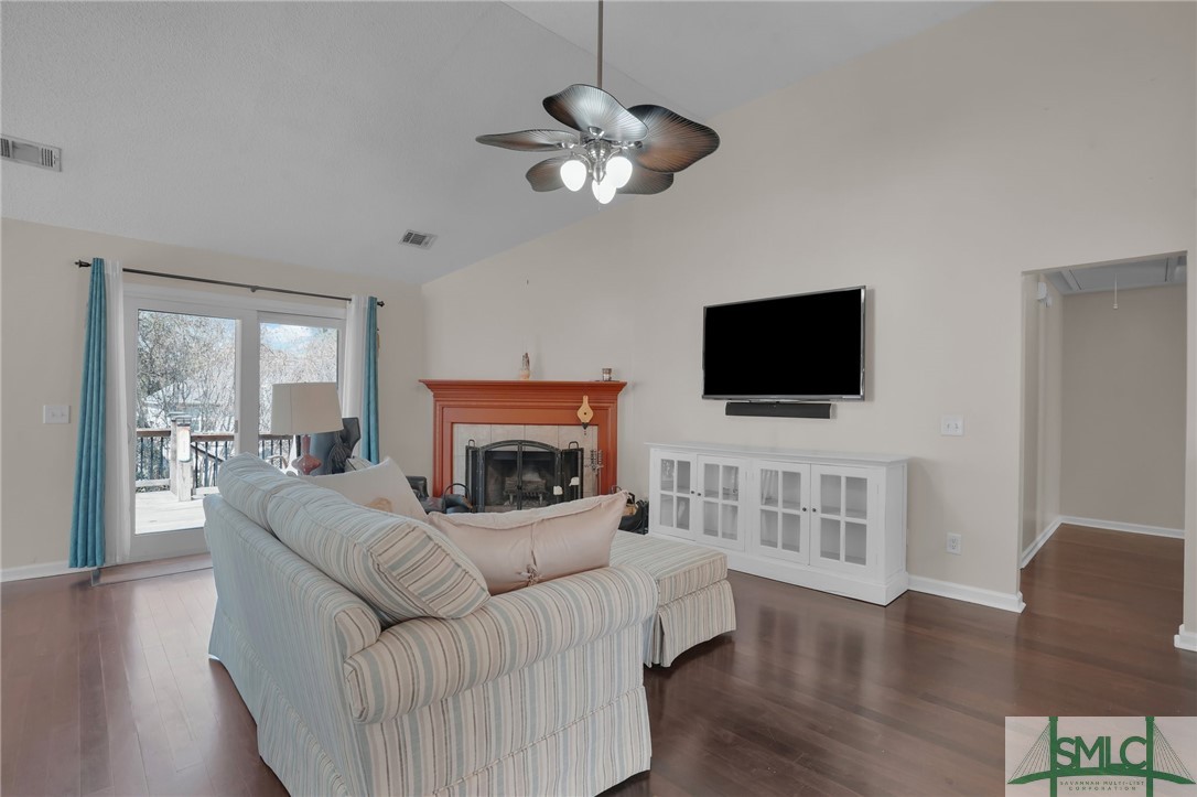 116 Runner Road