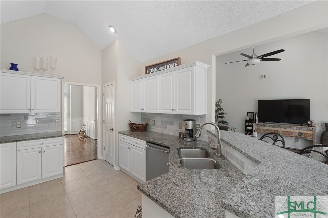8 Crows Nest Point