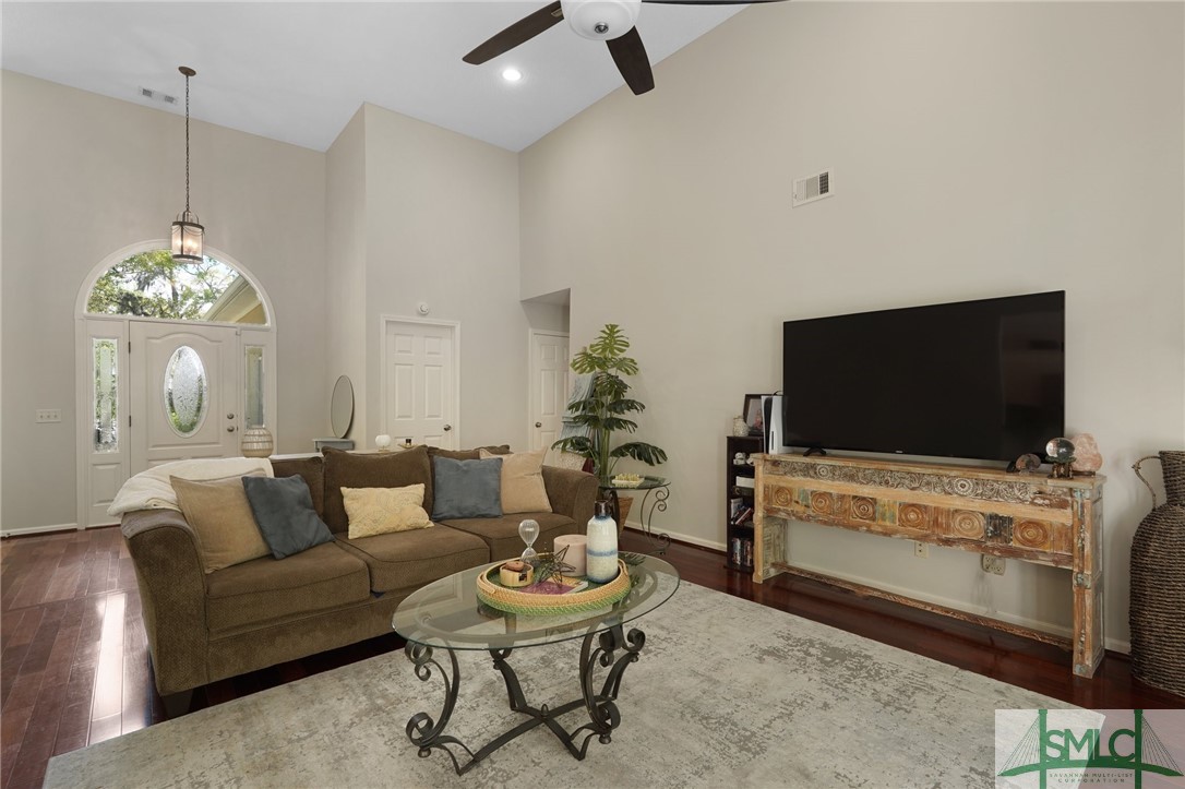 8 Crows Nest Point