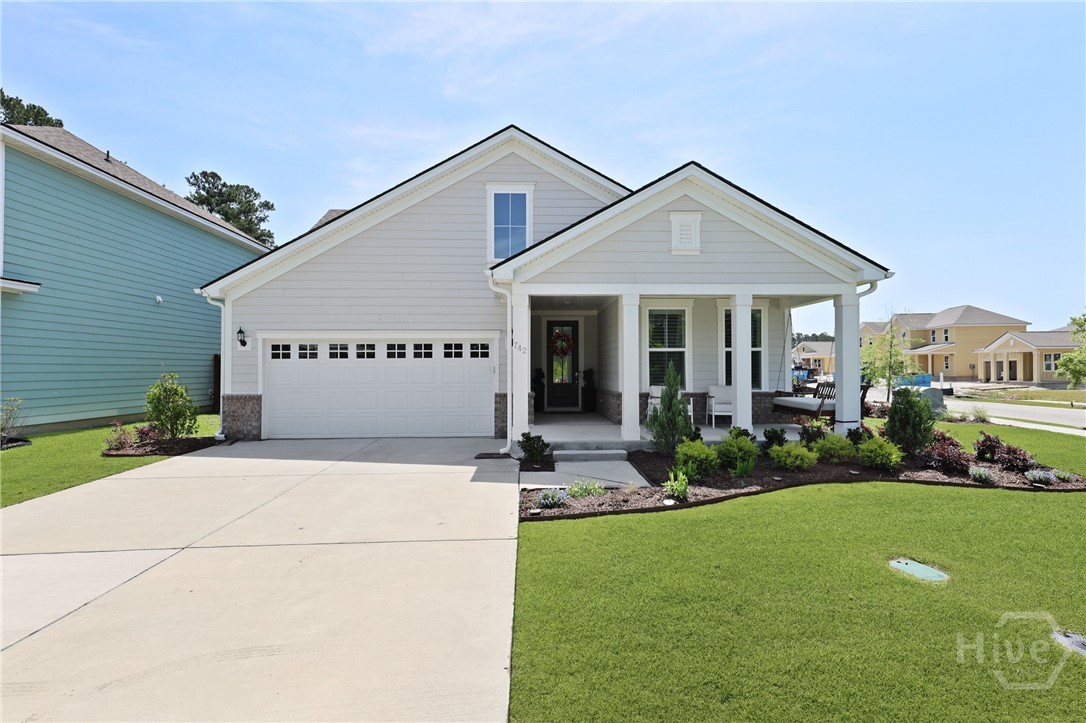 742 Longleaf Drive