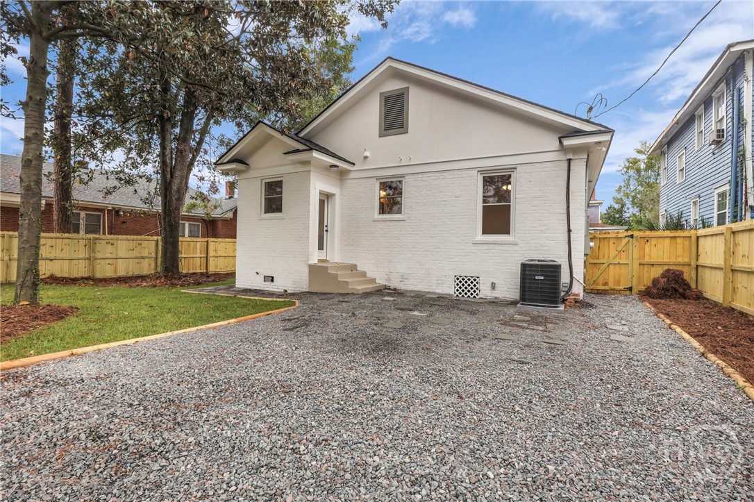 623 W 45th Street