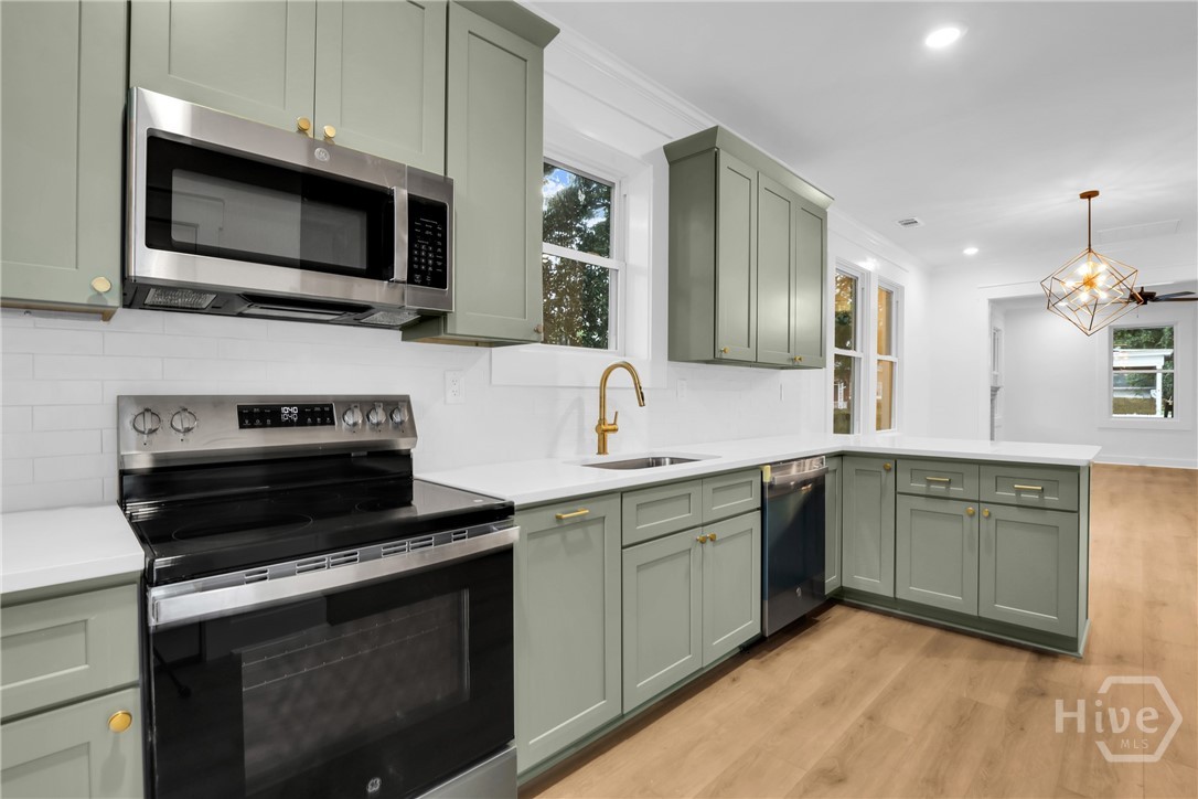 623 W 45th Street