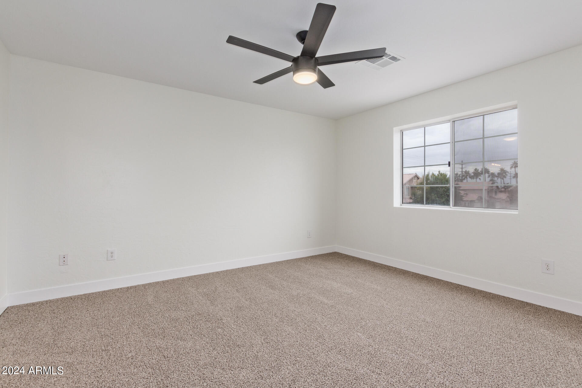 829 N BLUEJAY Drive