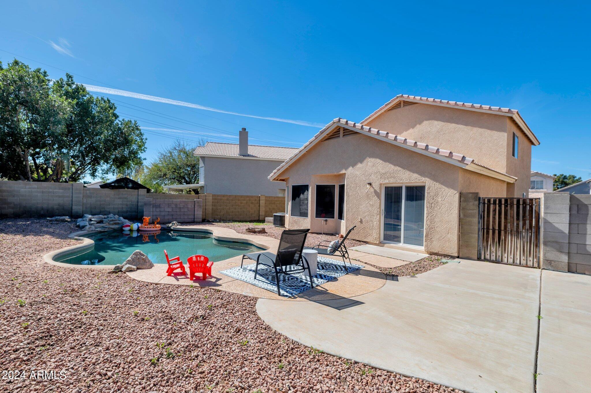 829 N BLUEJAY Drive