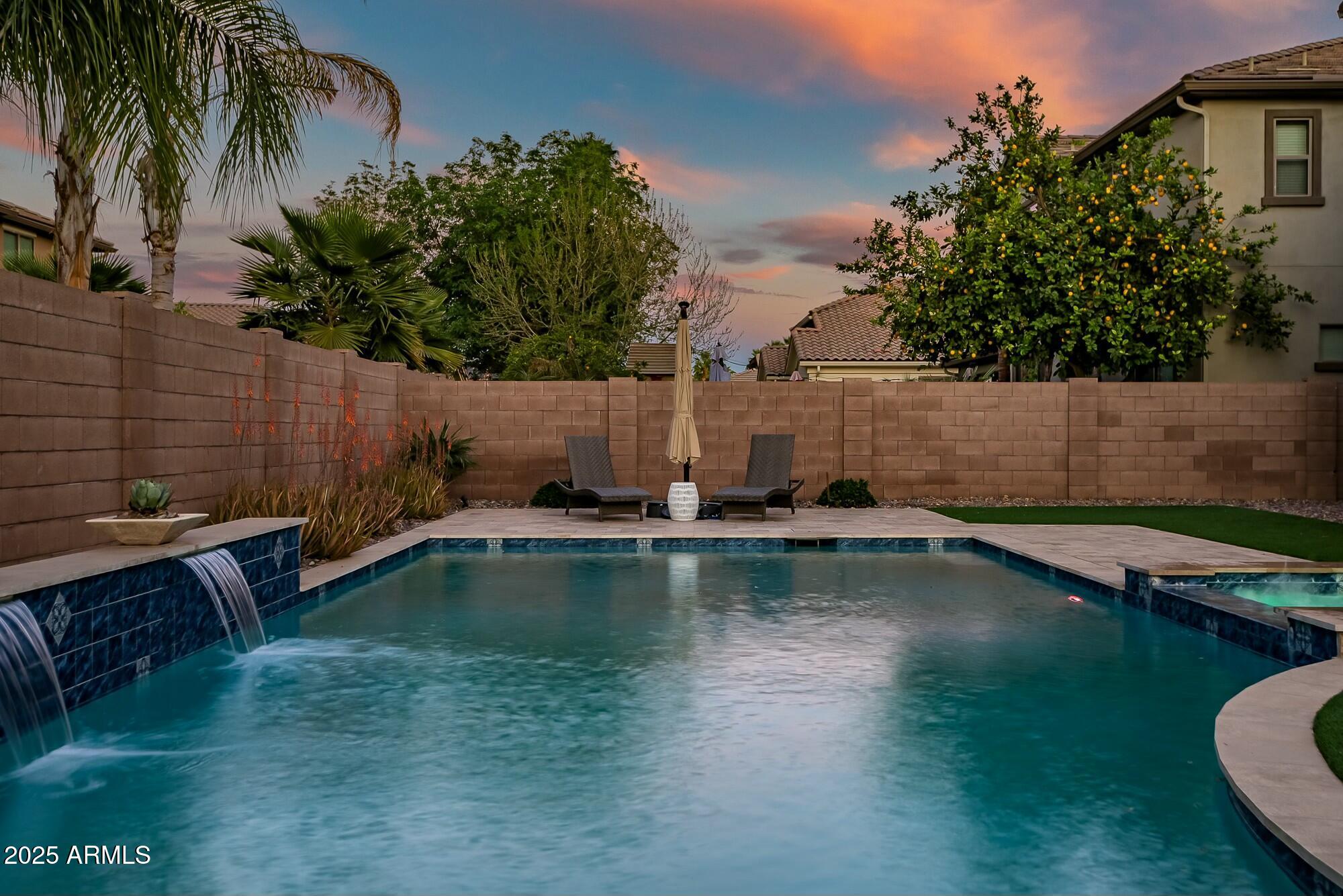 2484 E Lodgepole Drive