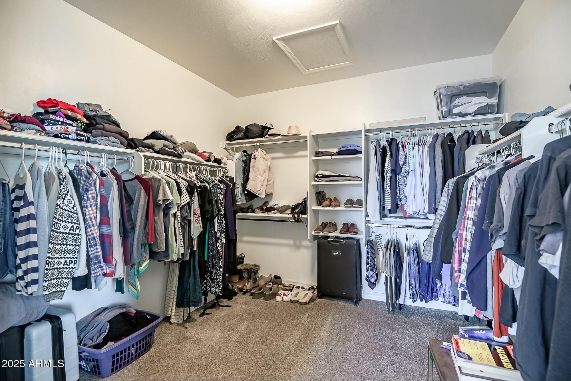 2484 E Lodgepole Drive