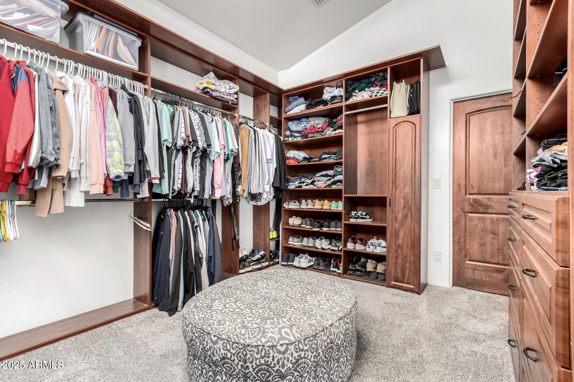 2863 E MALLORY Street