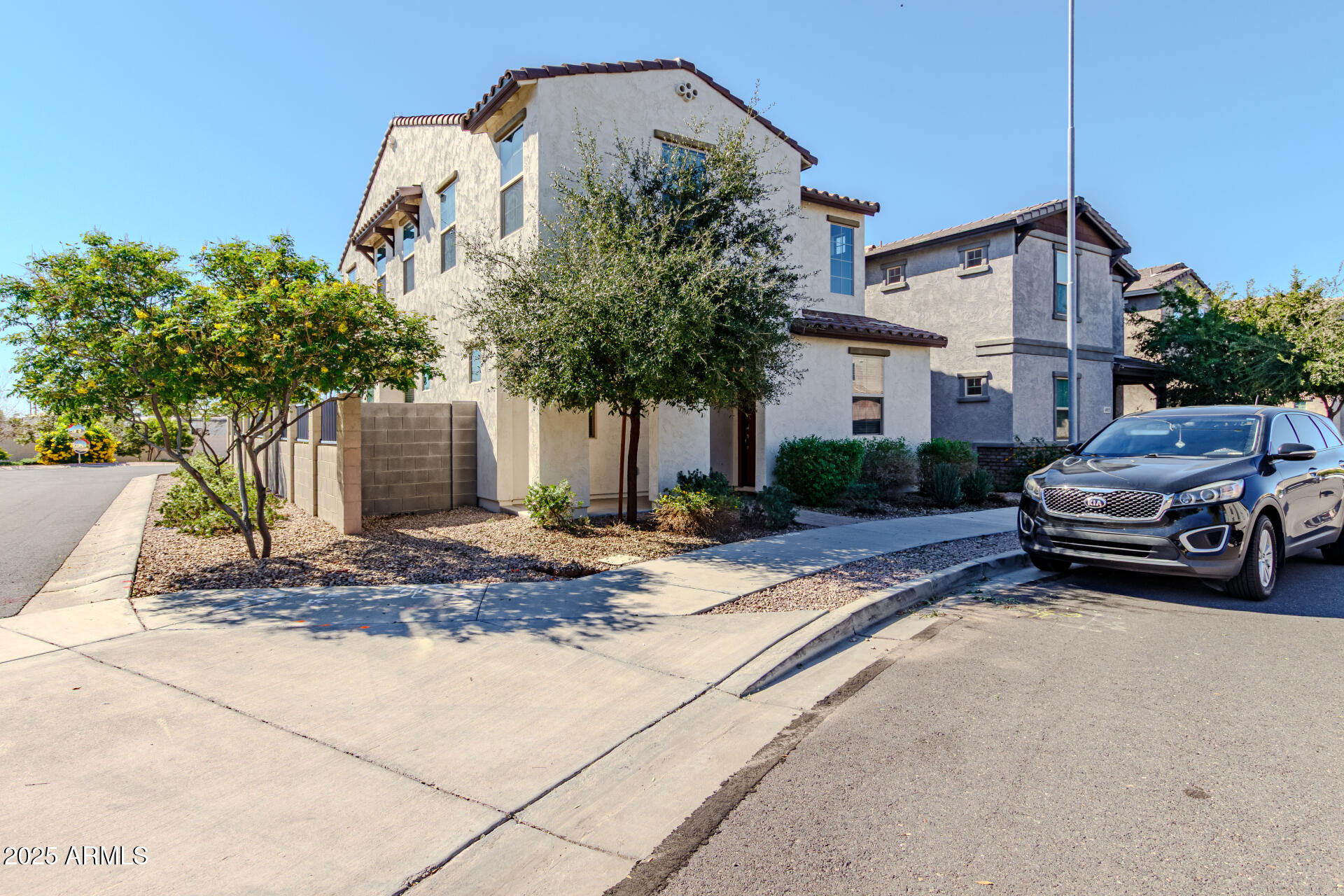 6919 E BOISE Street