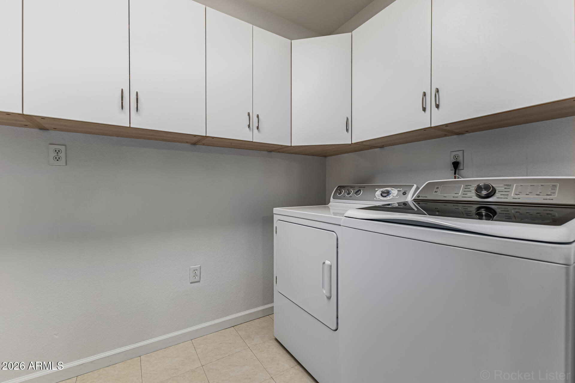 615 N FREESTONE Circle