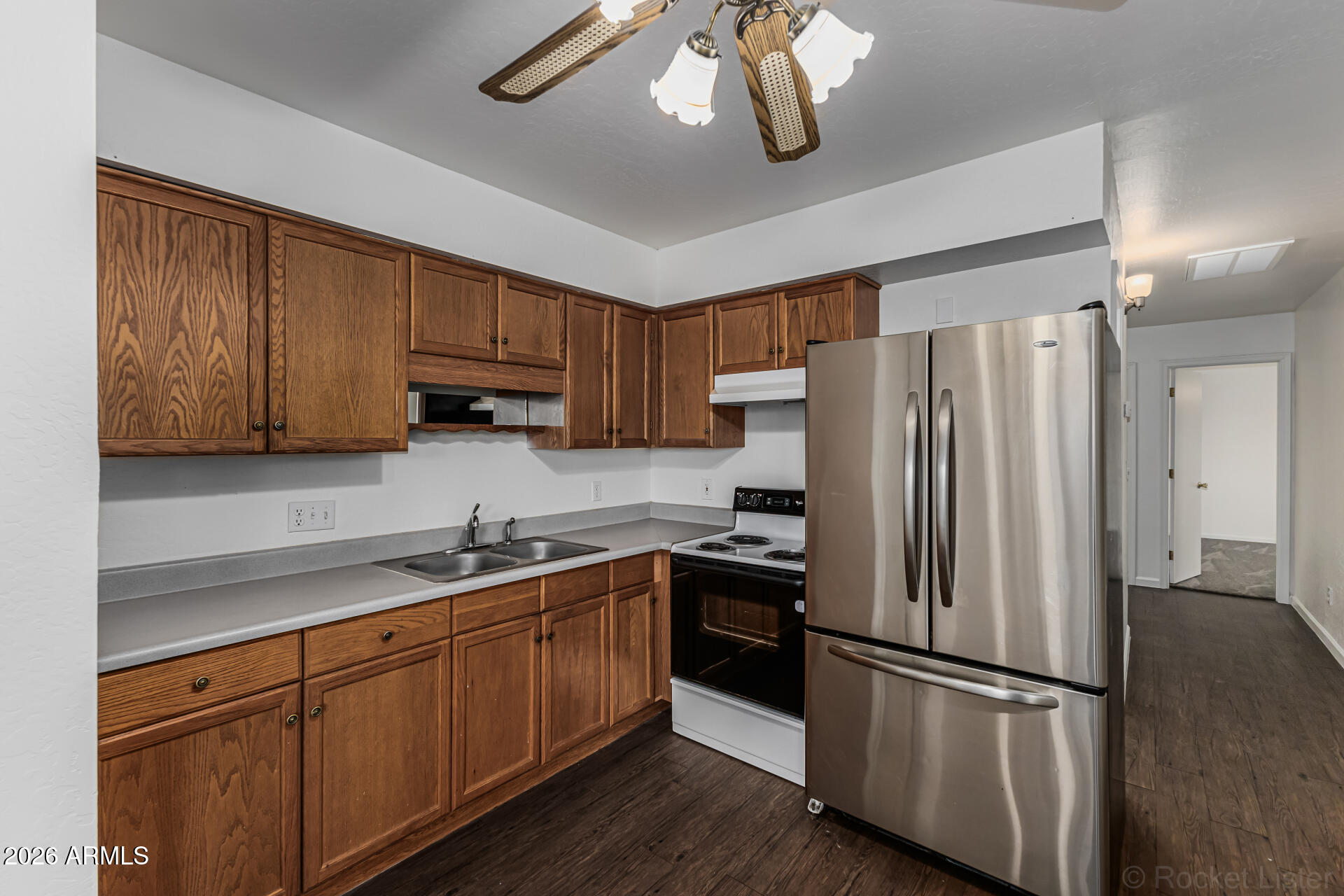 615 N FREESTONE Circle