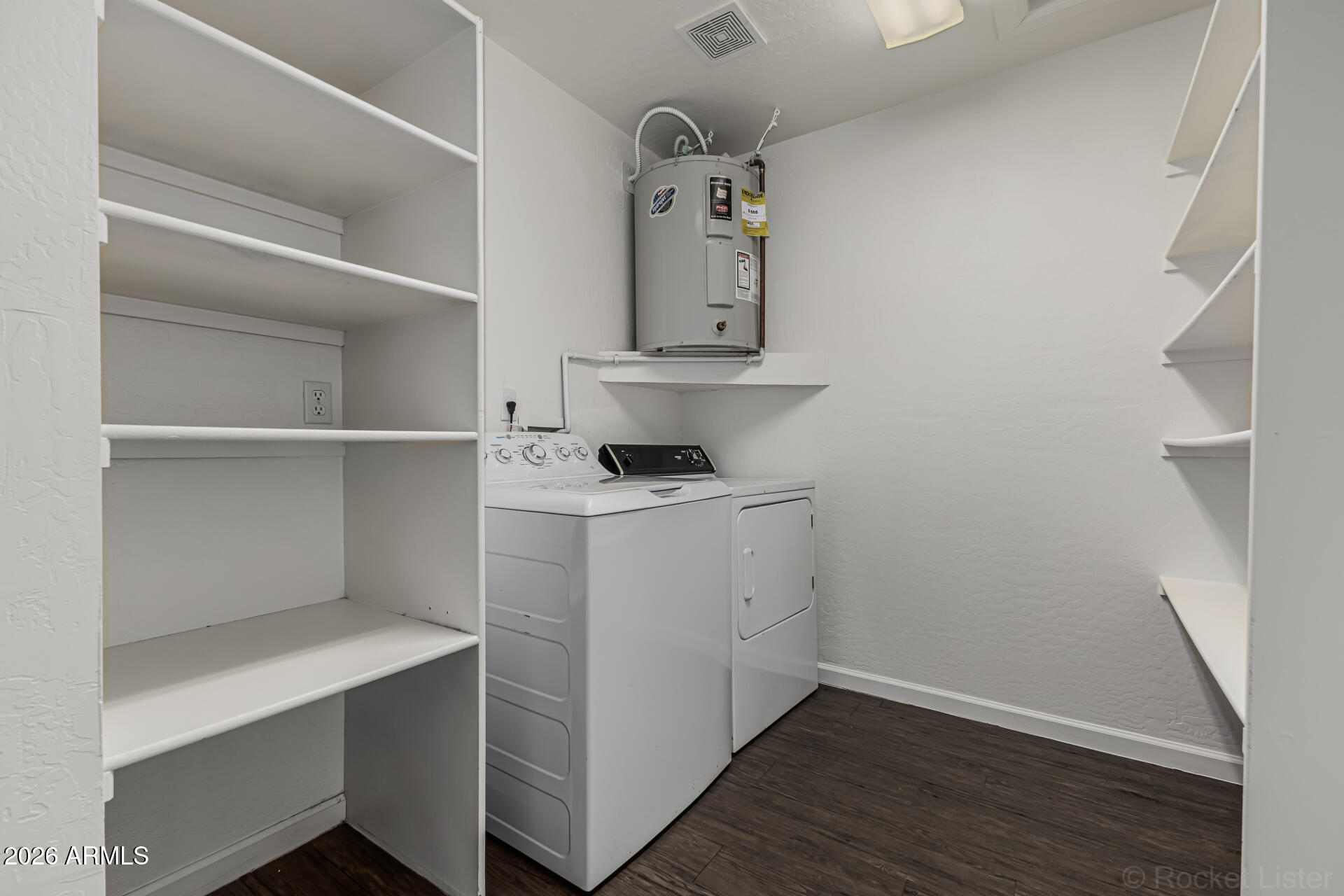 615 N FREESTONE Circle