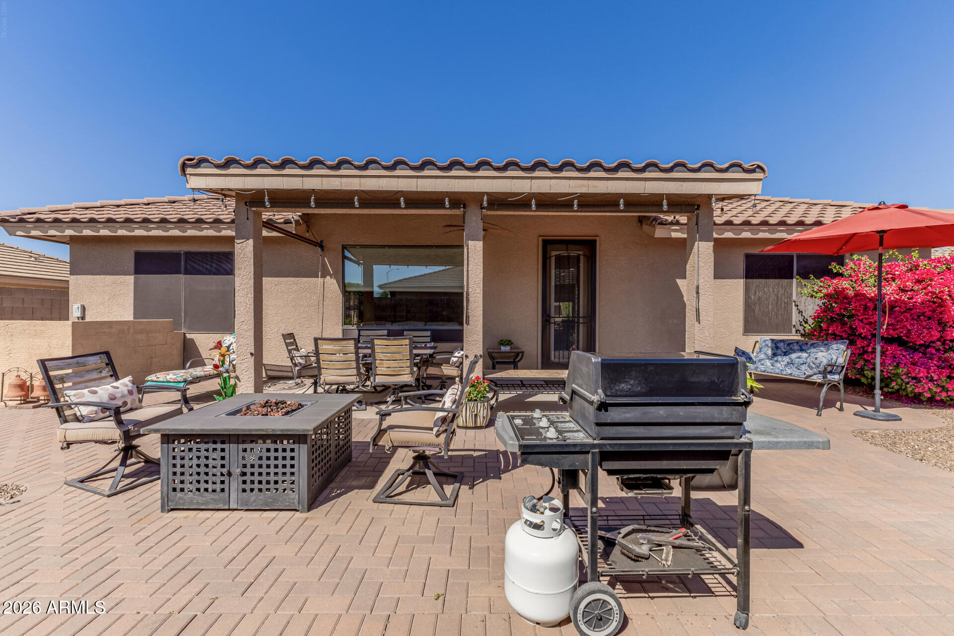 10935 E OLLA Avenue