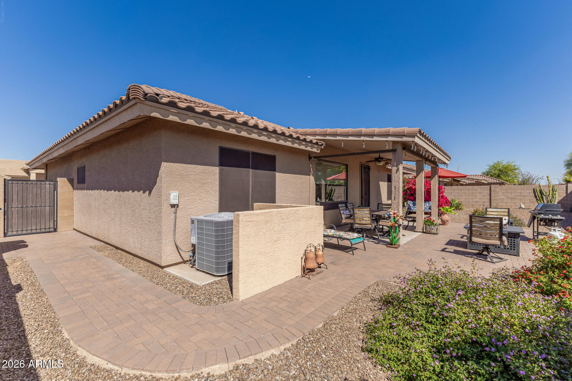 10935 E OLLA Avenue