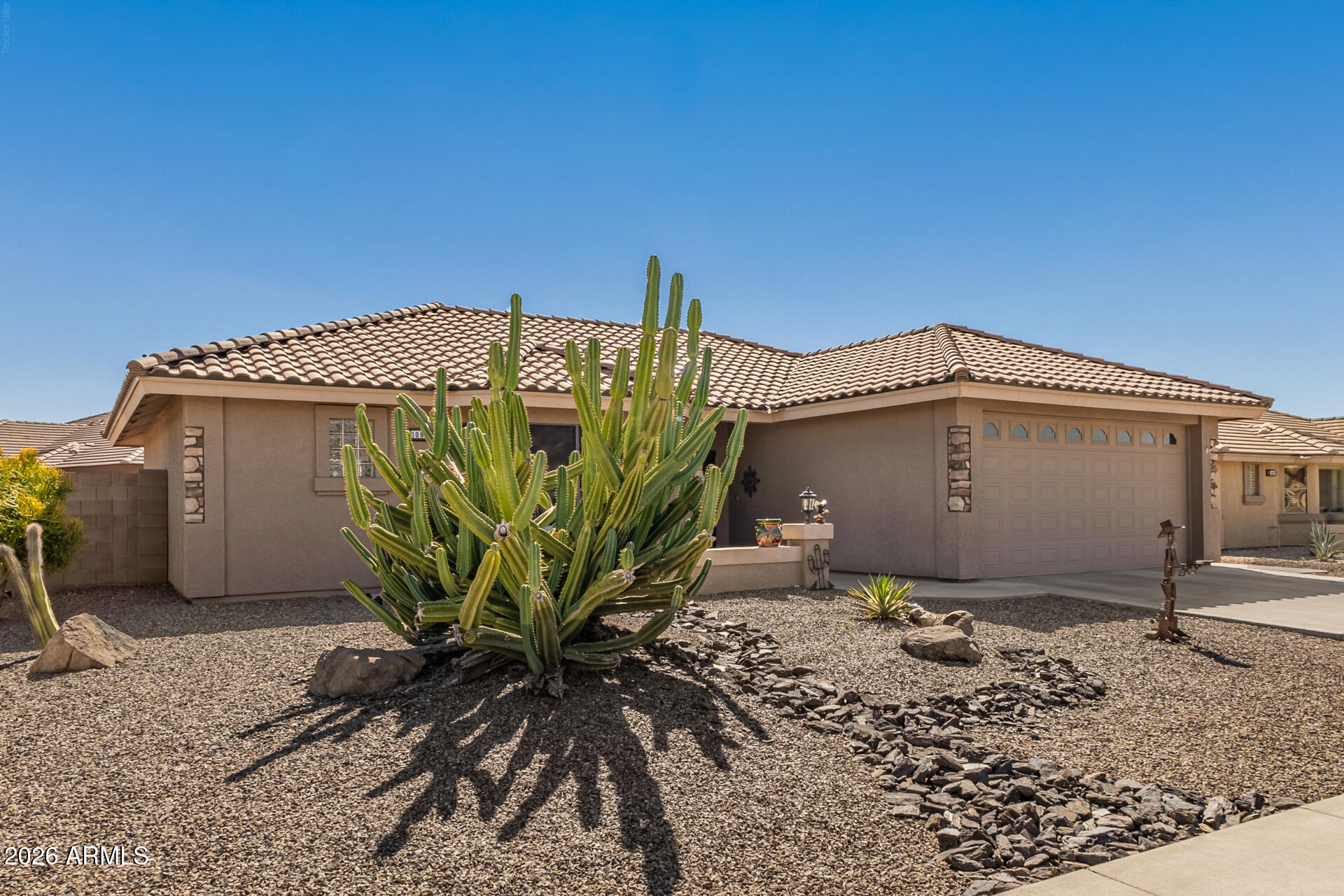 10935 E OLLA Avenue