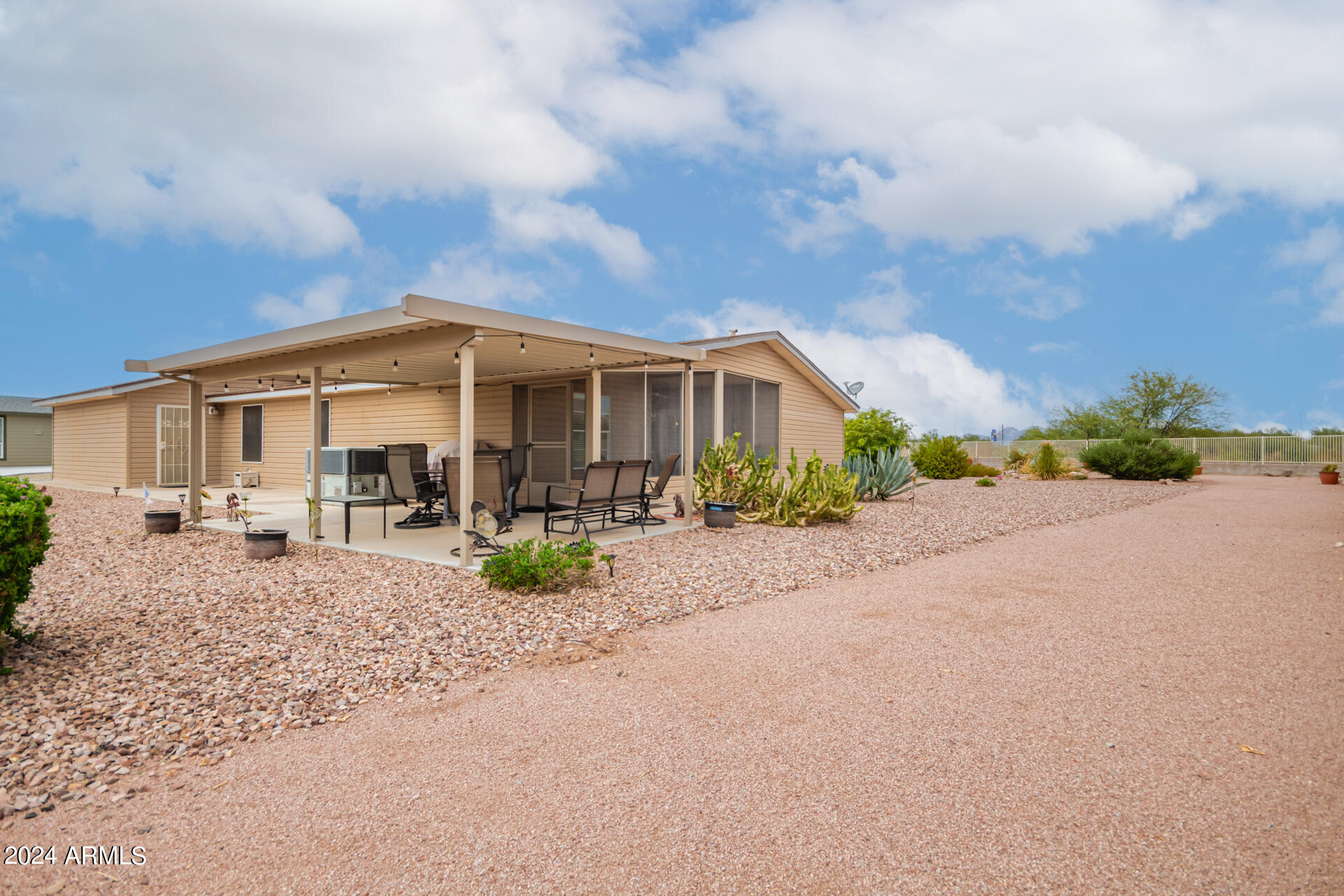 3301 S GOLDFIELD Road 4020