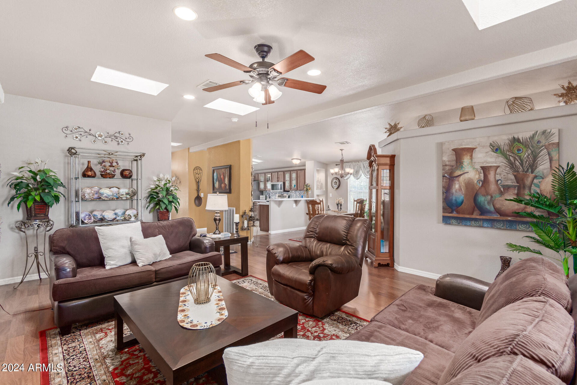 3301 S GOLDFIELD Road 4020