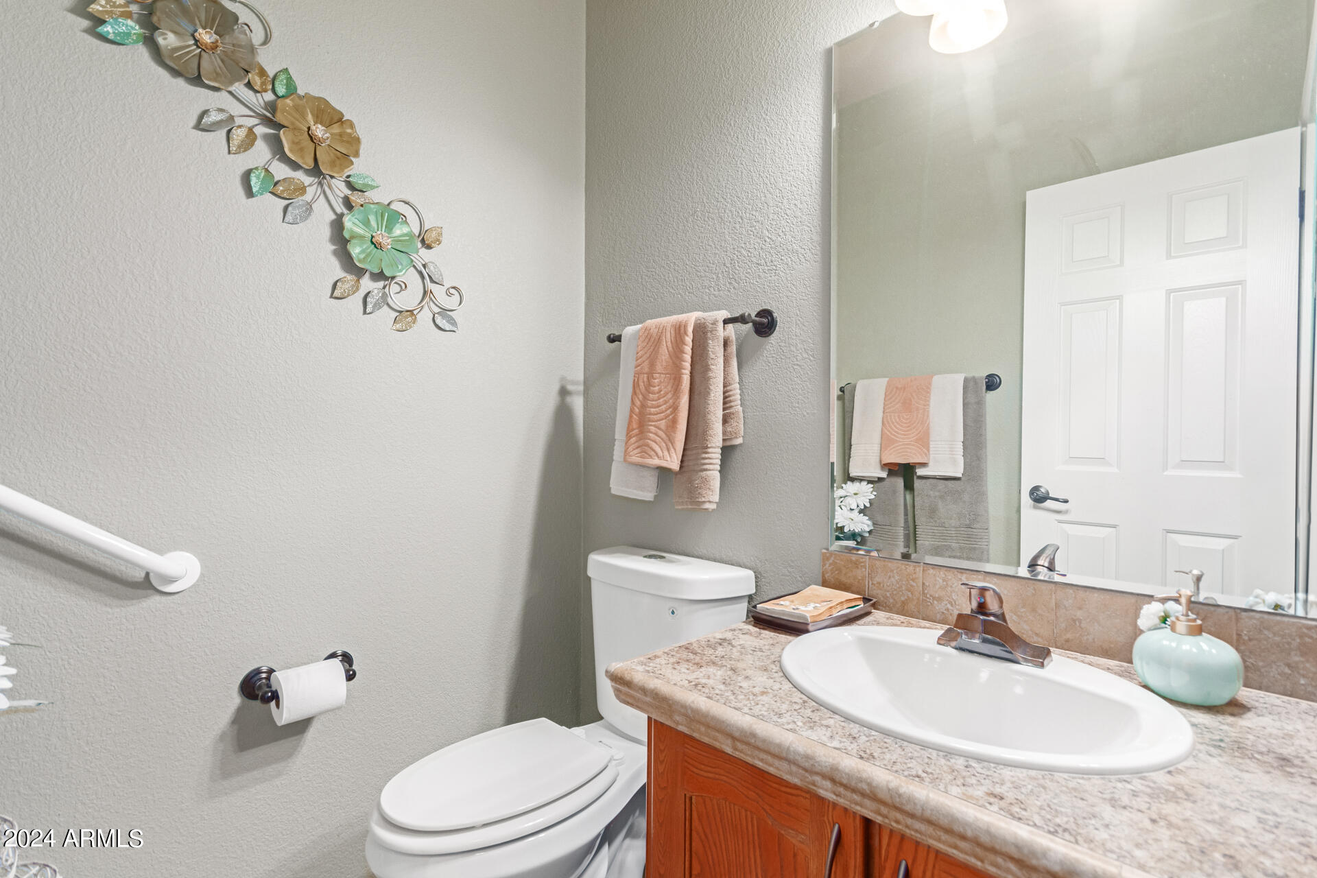 3301 S GOLDFIELD Road 4020