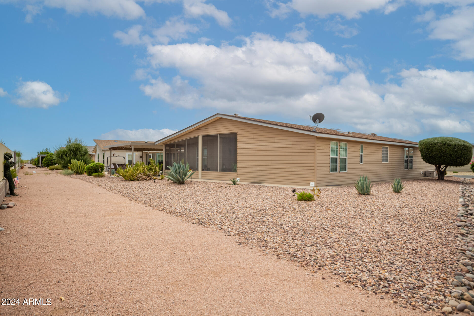 3301 S GOLDFIELD Road 4020