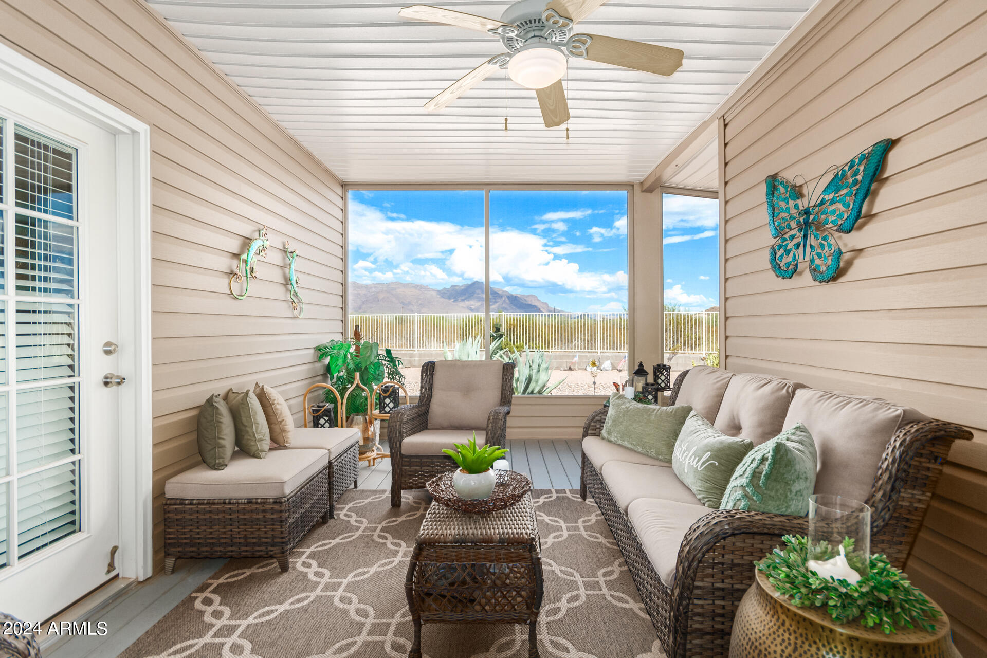 3301 S GOLDFIELD Road 4020
