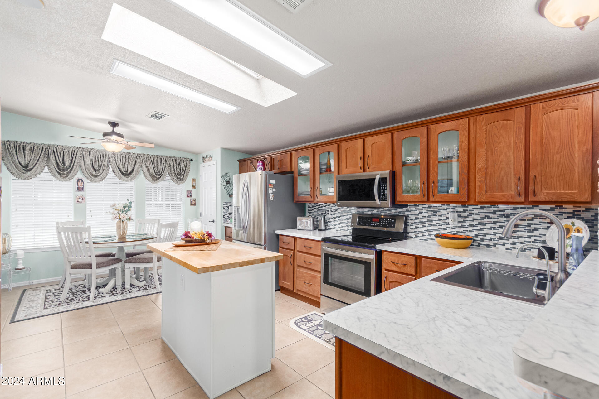 3301 S GOLDFIELD Road 4020