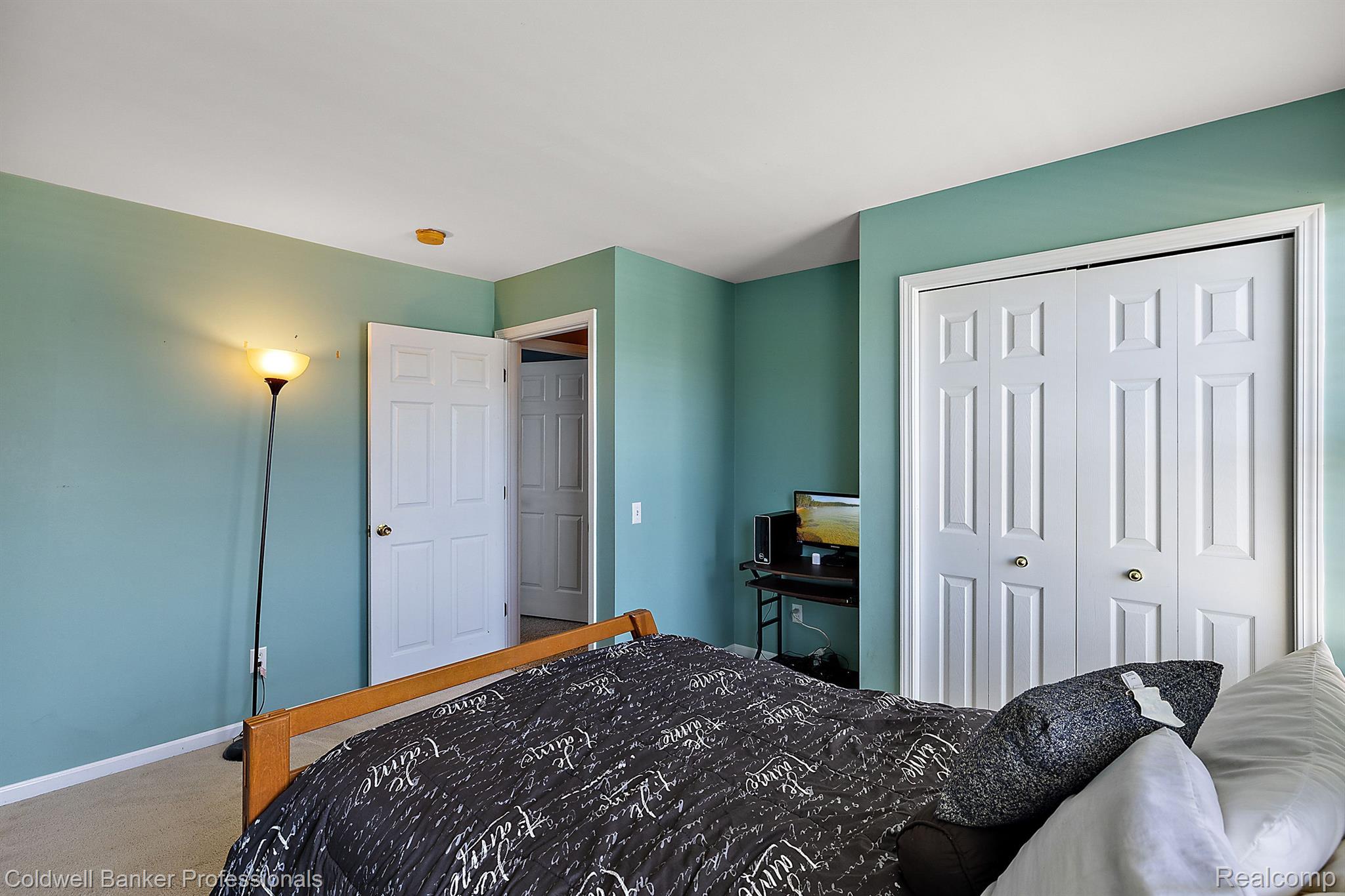 6571 MEADOWLARK Lane