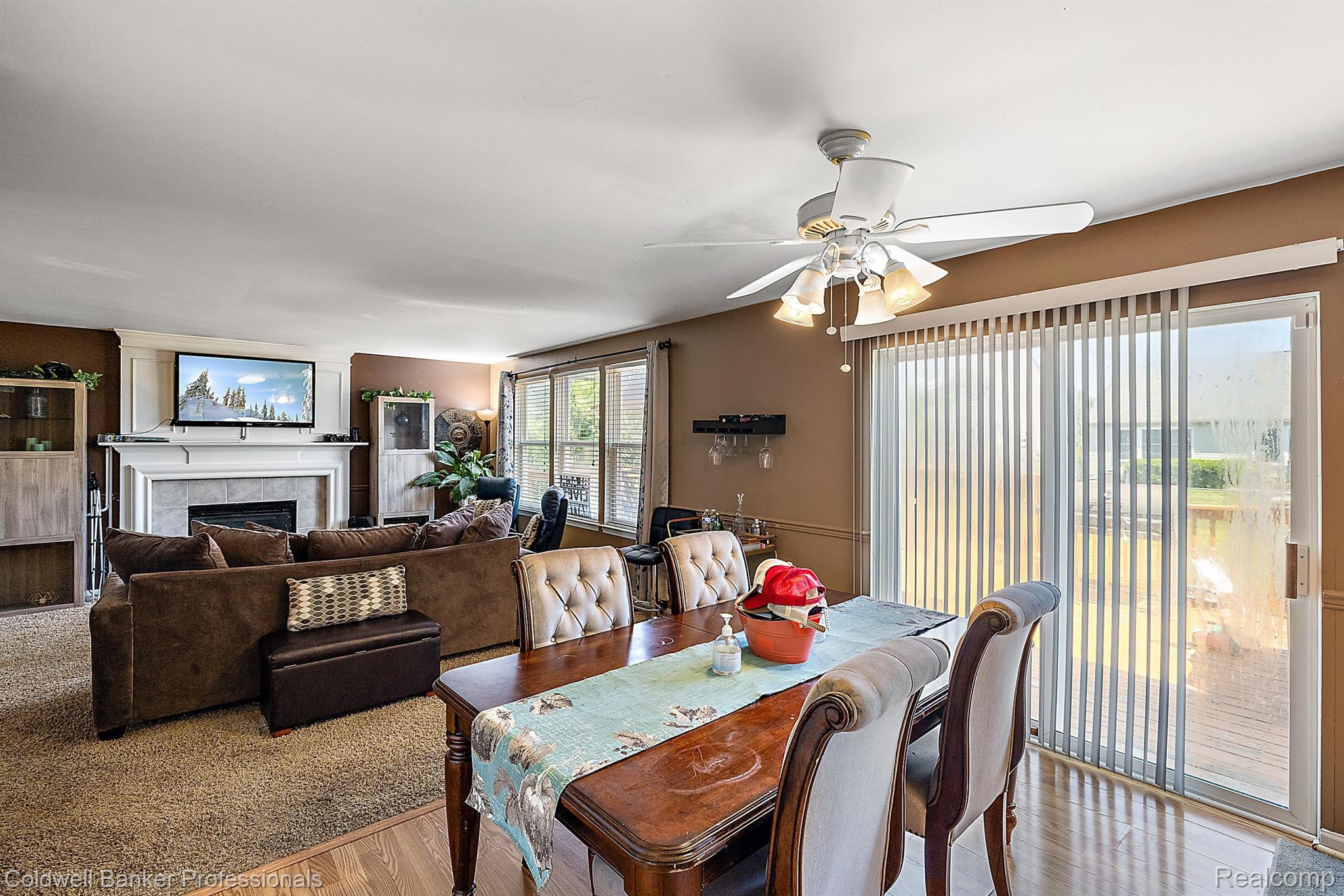 6571 MEADOWLARK Lane