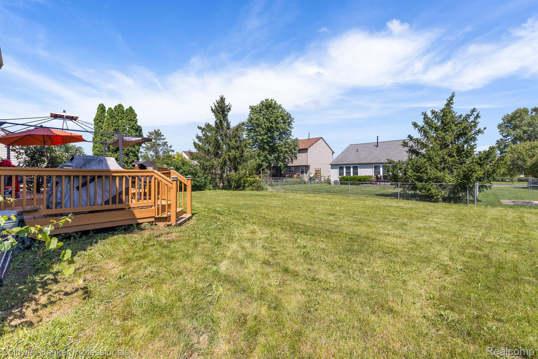 6571 MEADOWLARK Lane